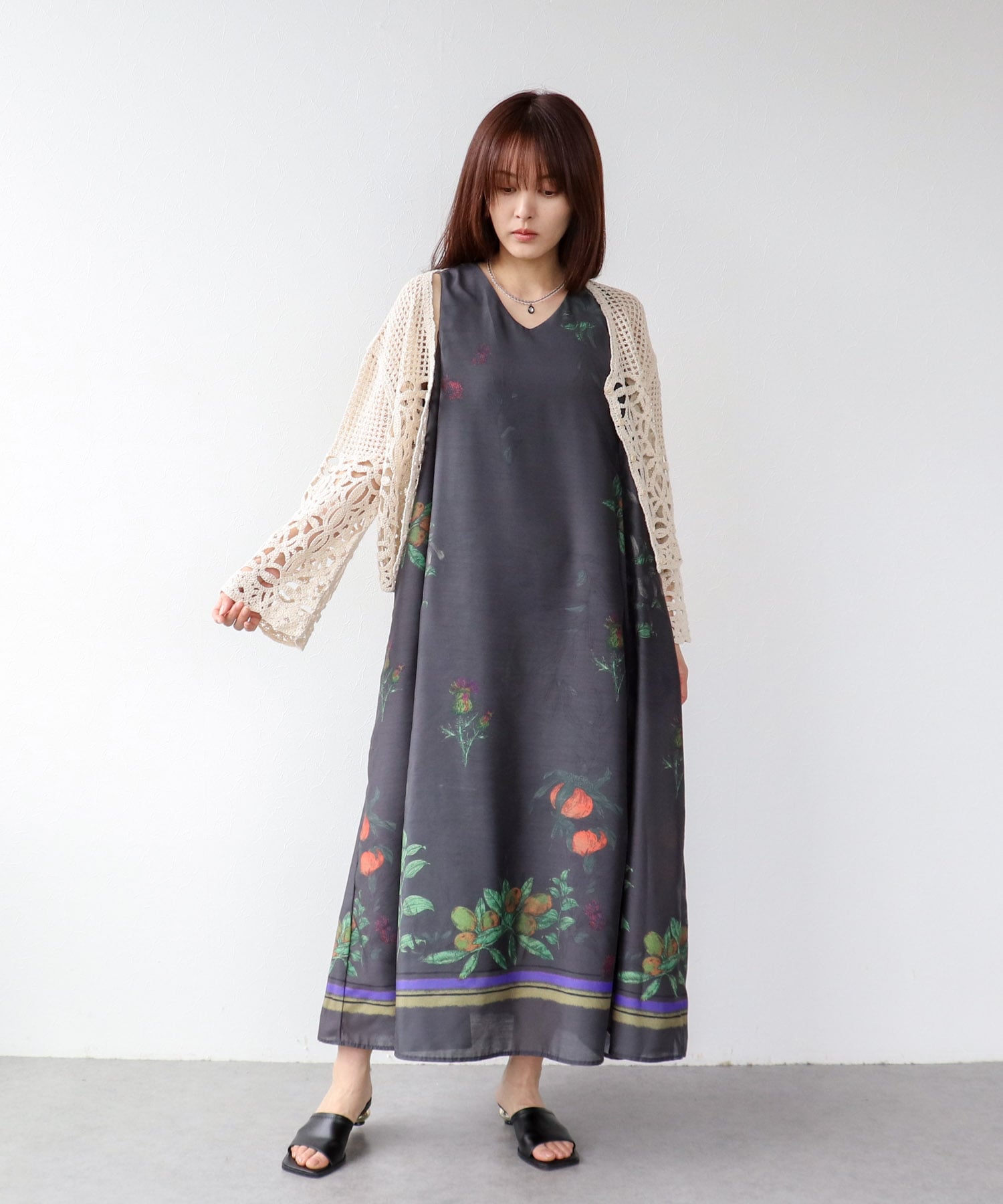 ボタニカルプリントワンピース