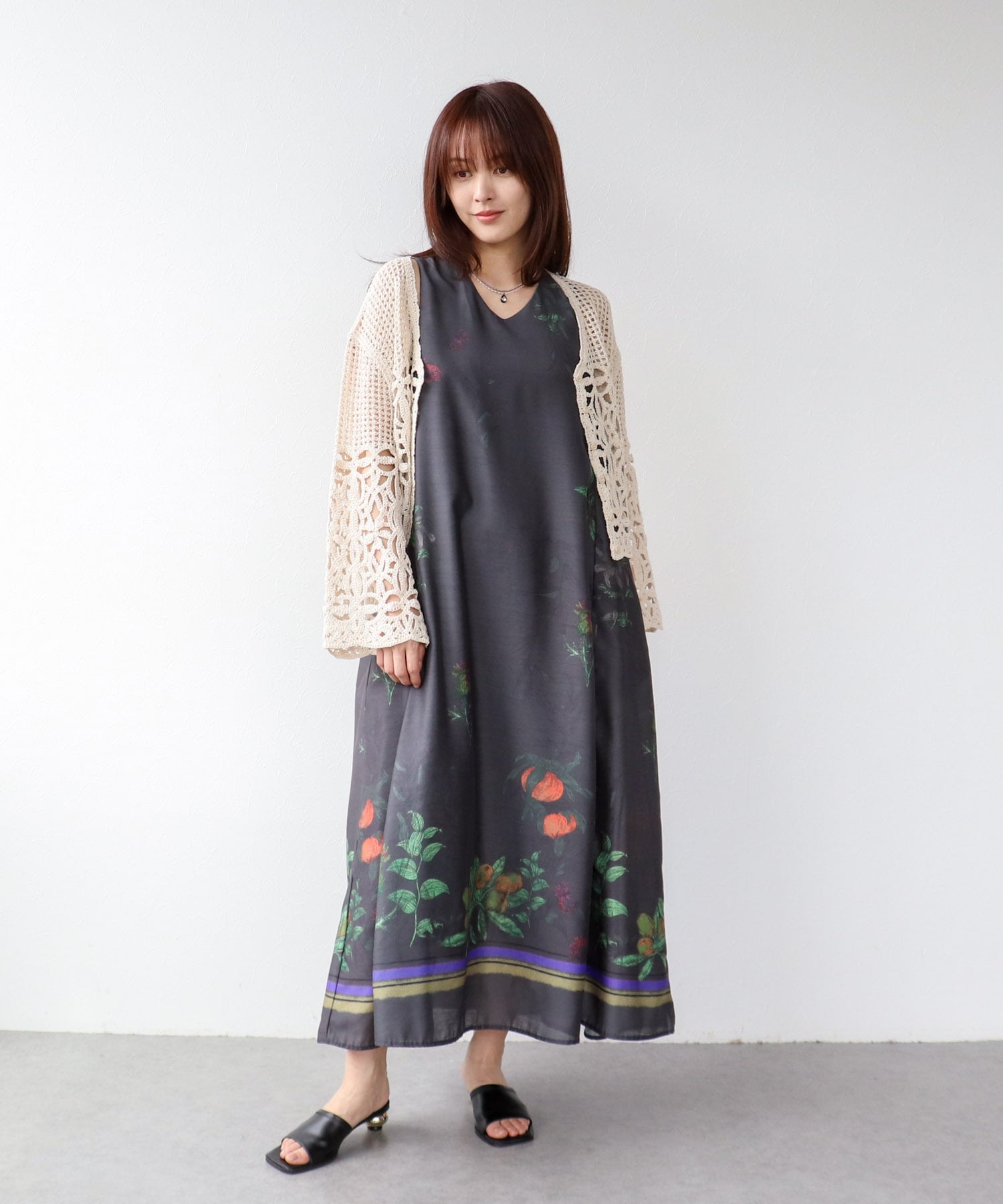 ボタニカルプリントワンピース