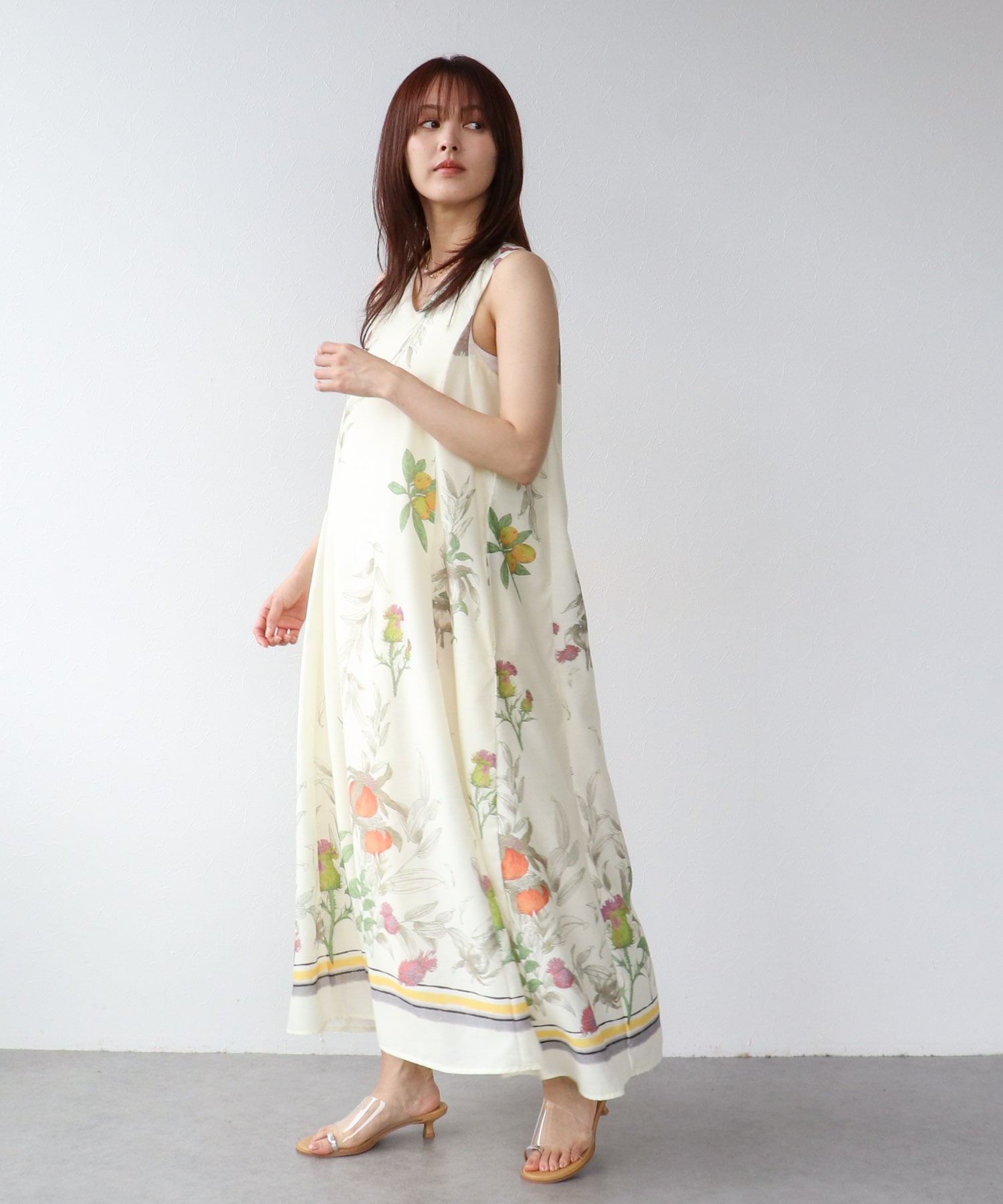 ボタニカルプリントワンピース