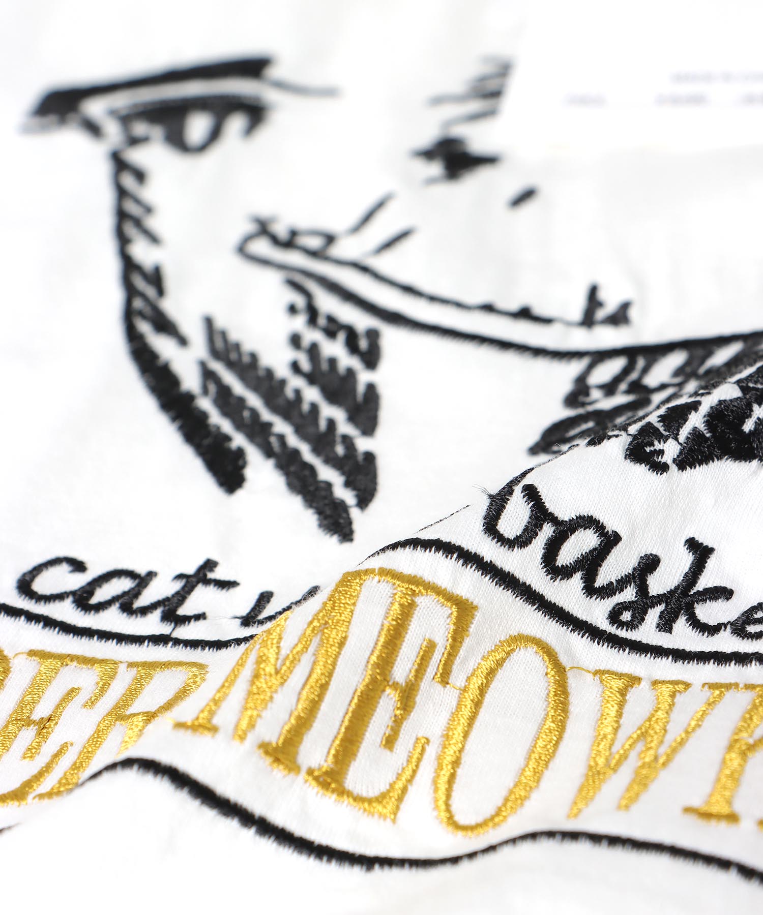 【2/26(木)12時予約開始】CAT刺繍Tシャツ
