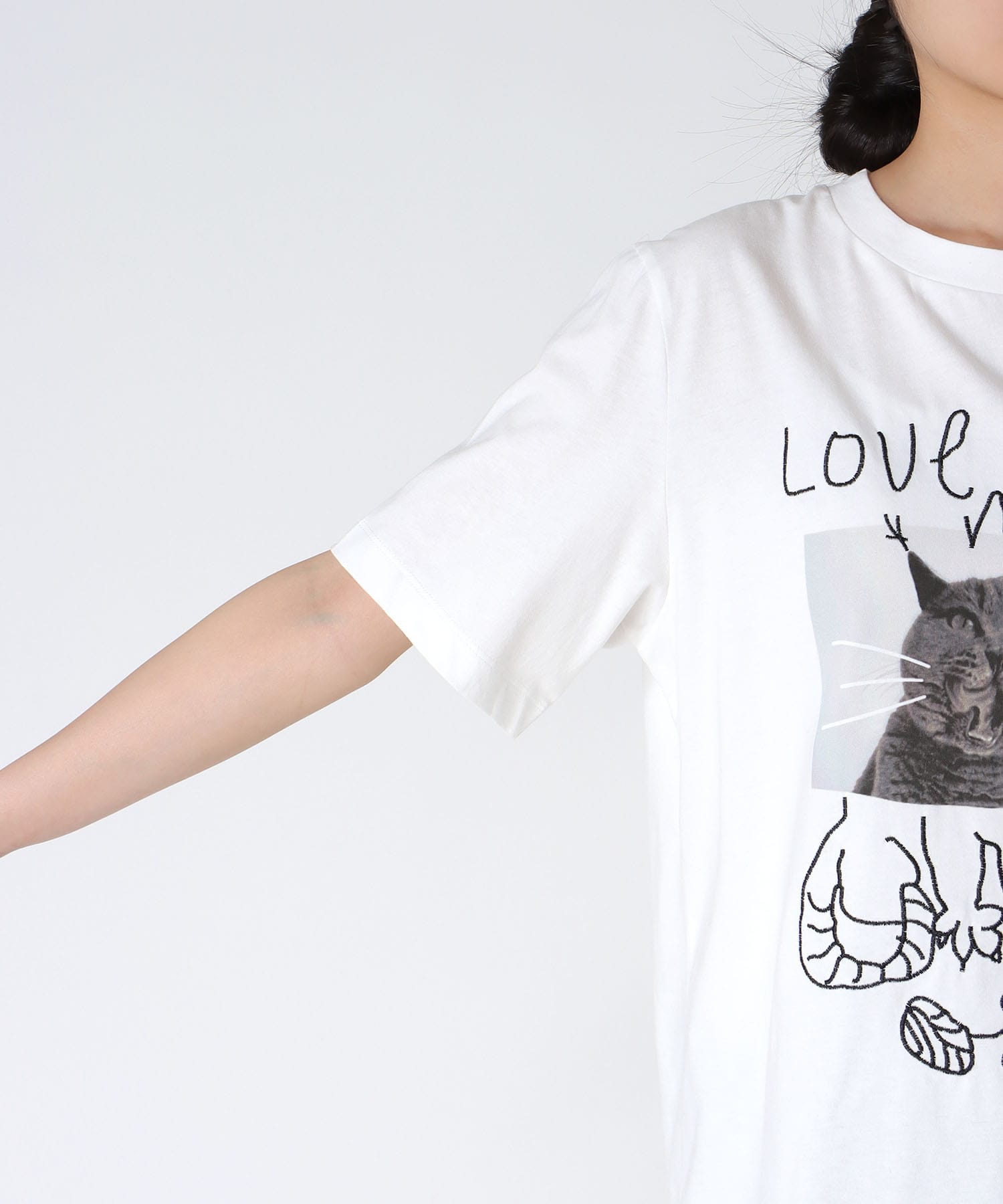 CAT落書き刺繍Tシャツ