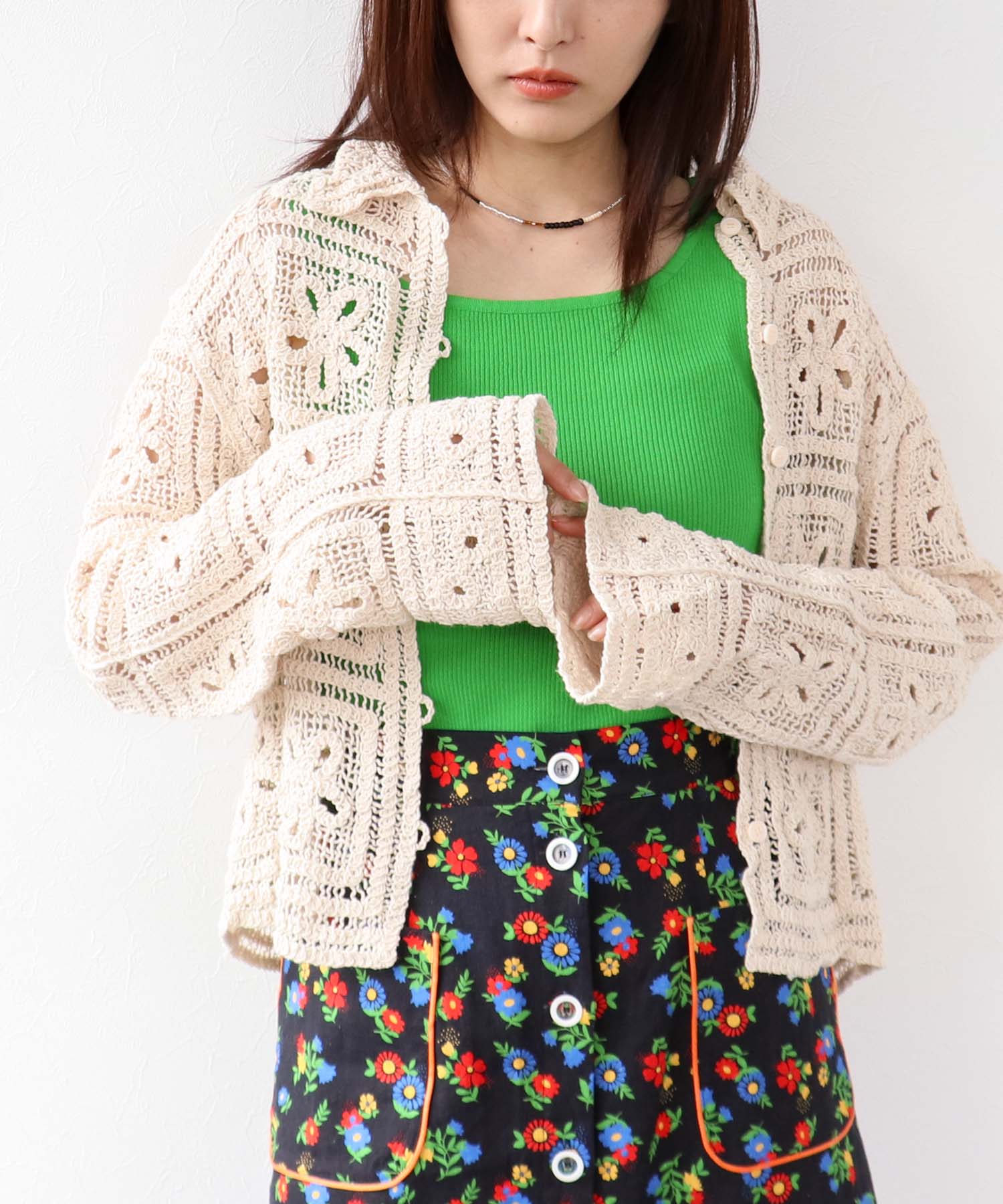 襟レース編み前開きプルオーバー