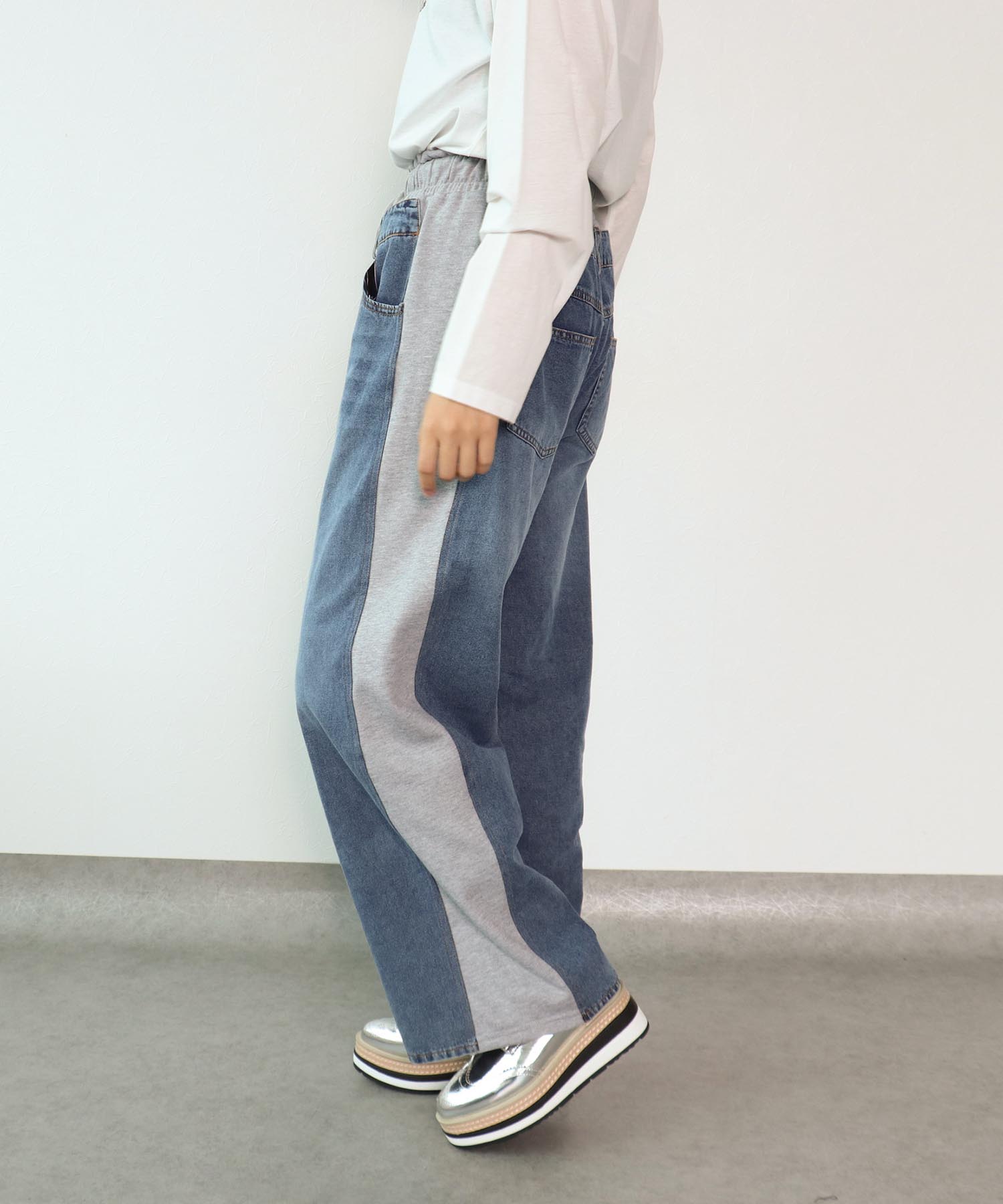 デニムリメイクライクスエットパンツ