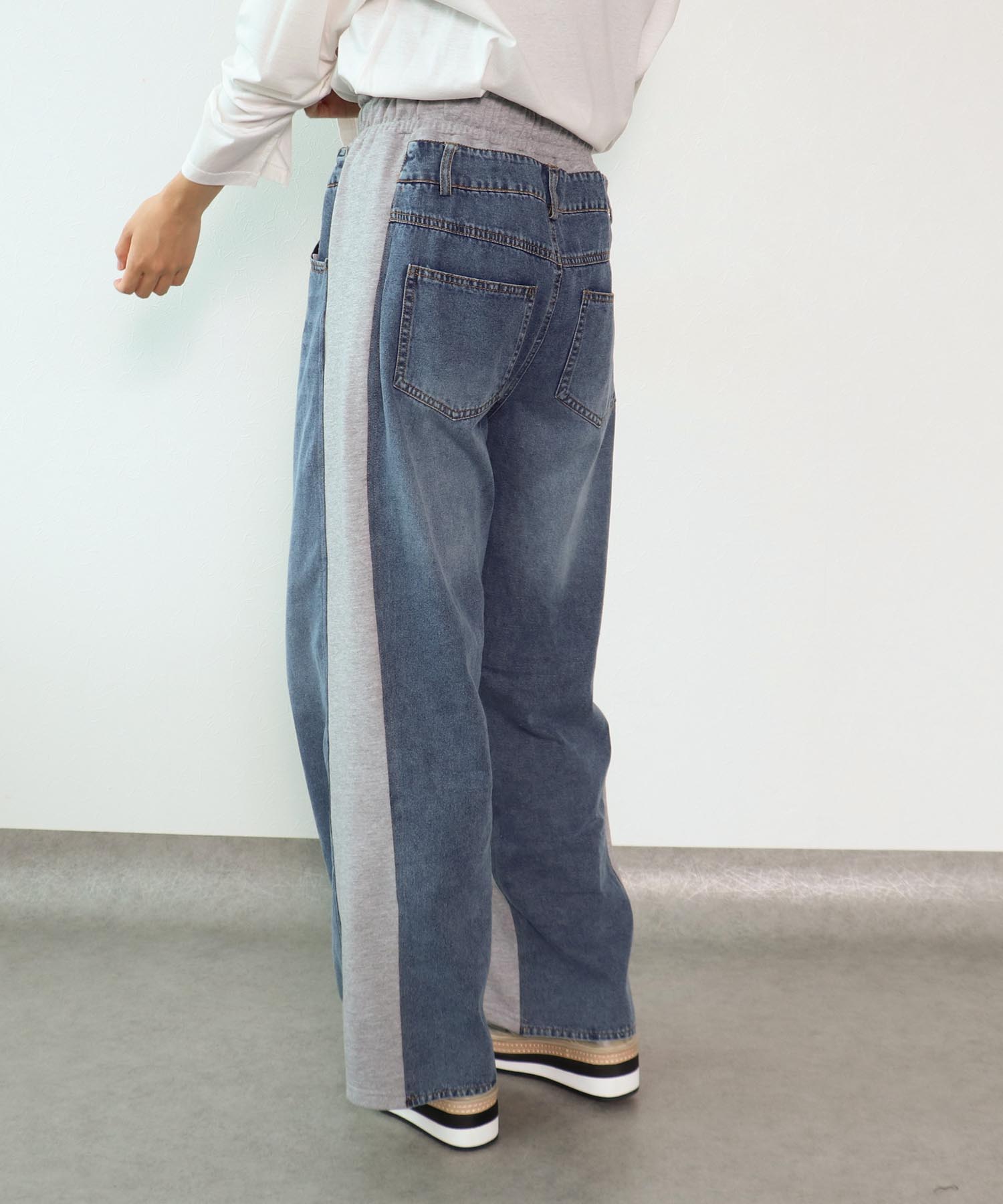 デニムリメイクライクスエットパンツ