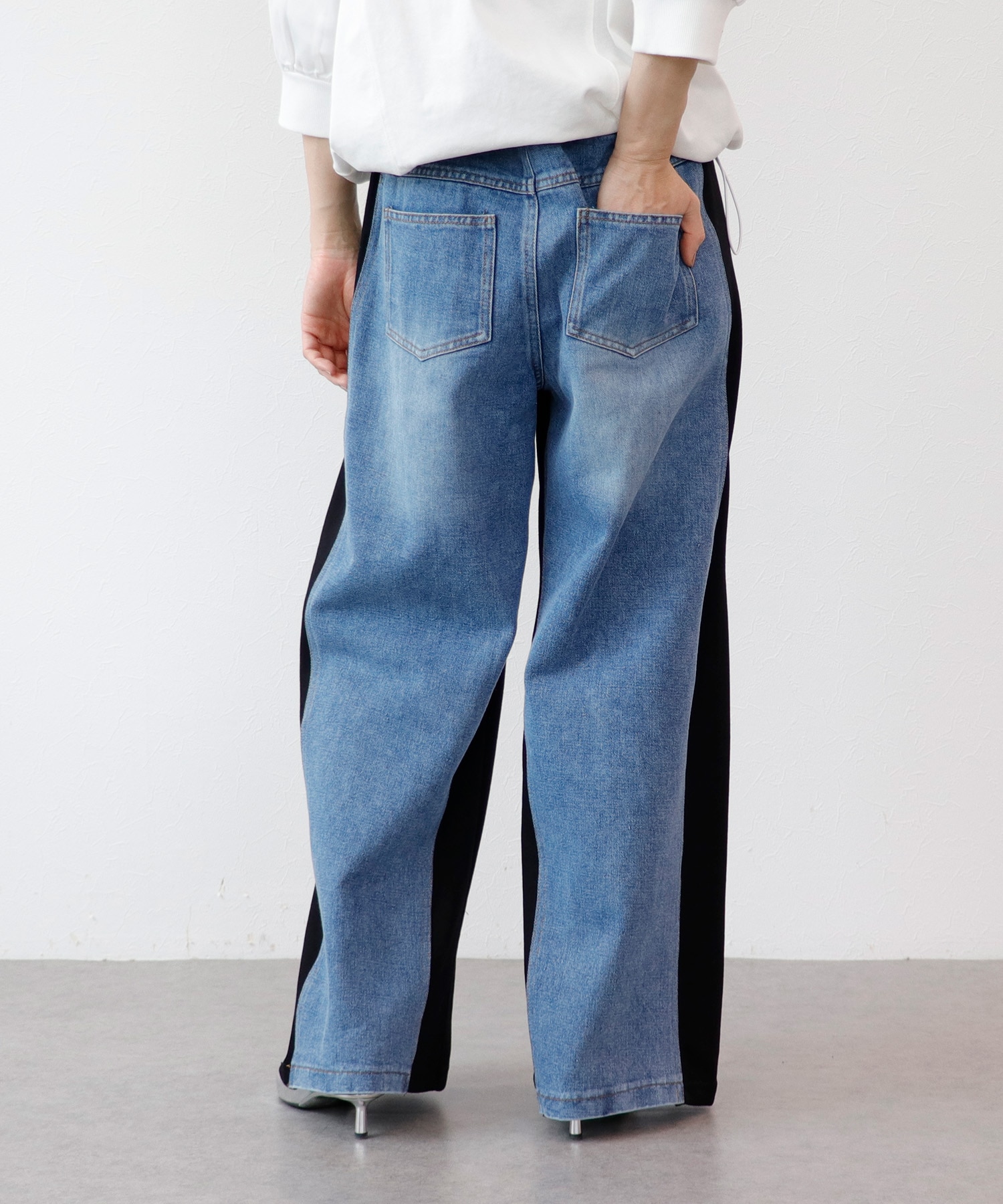 デニムリメイクライクスエットパンツ