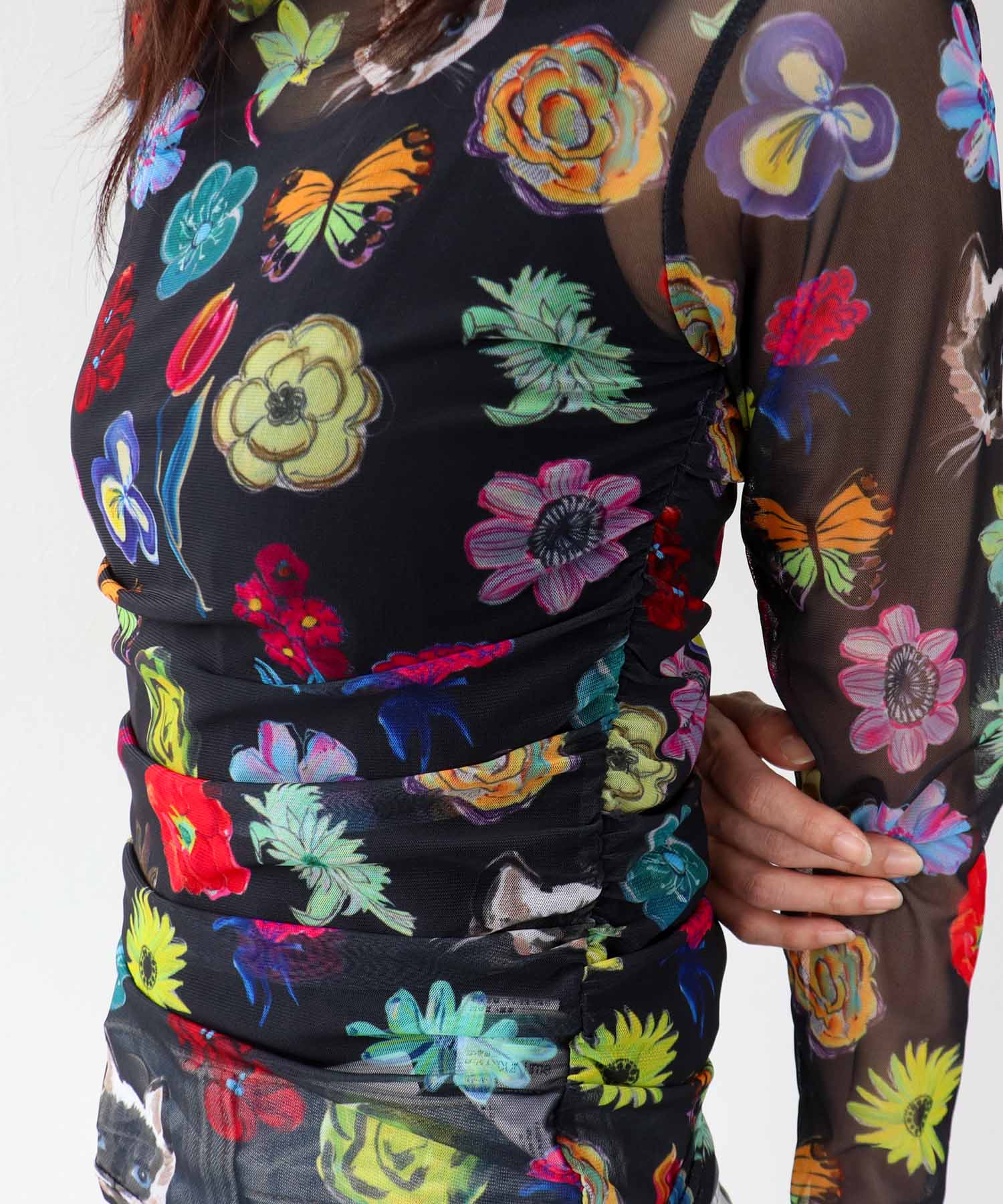 【バラ色の帽子コラボ】プリントシアートップス