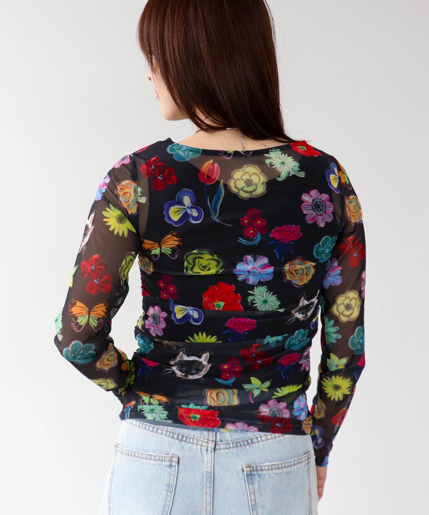 【バラ色の帽子コラボ】プリントシアートップス