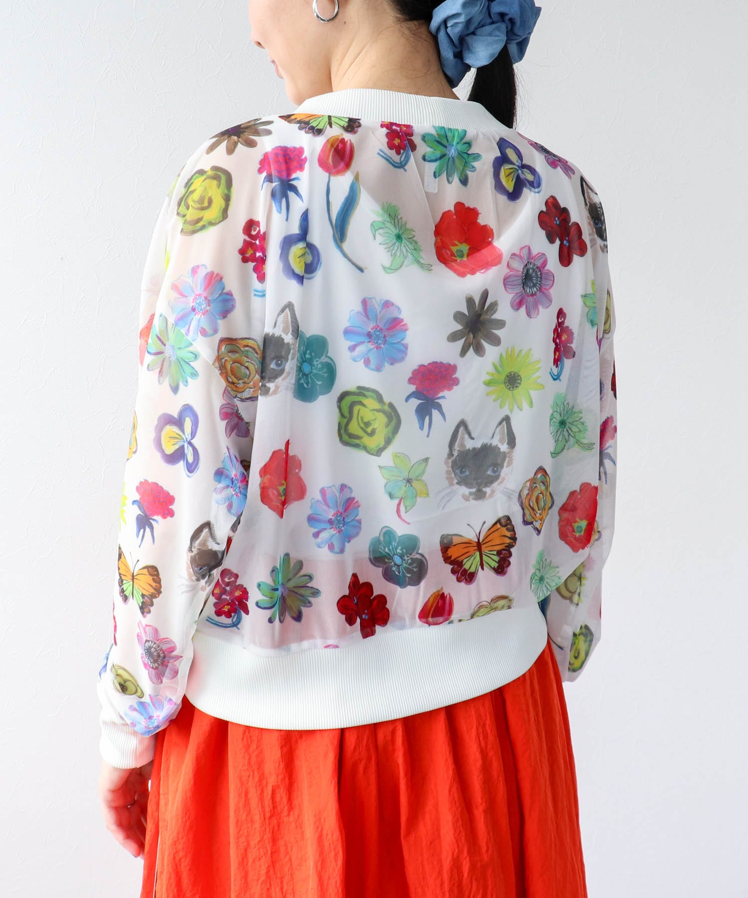 【バラ色の帽子コラボ】プリントシアーカーディガン