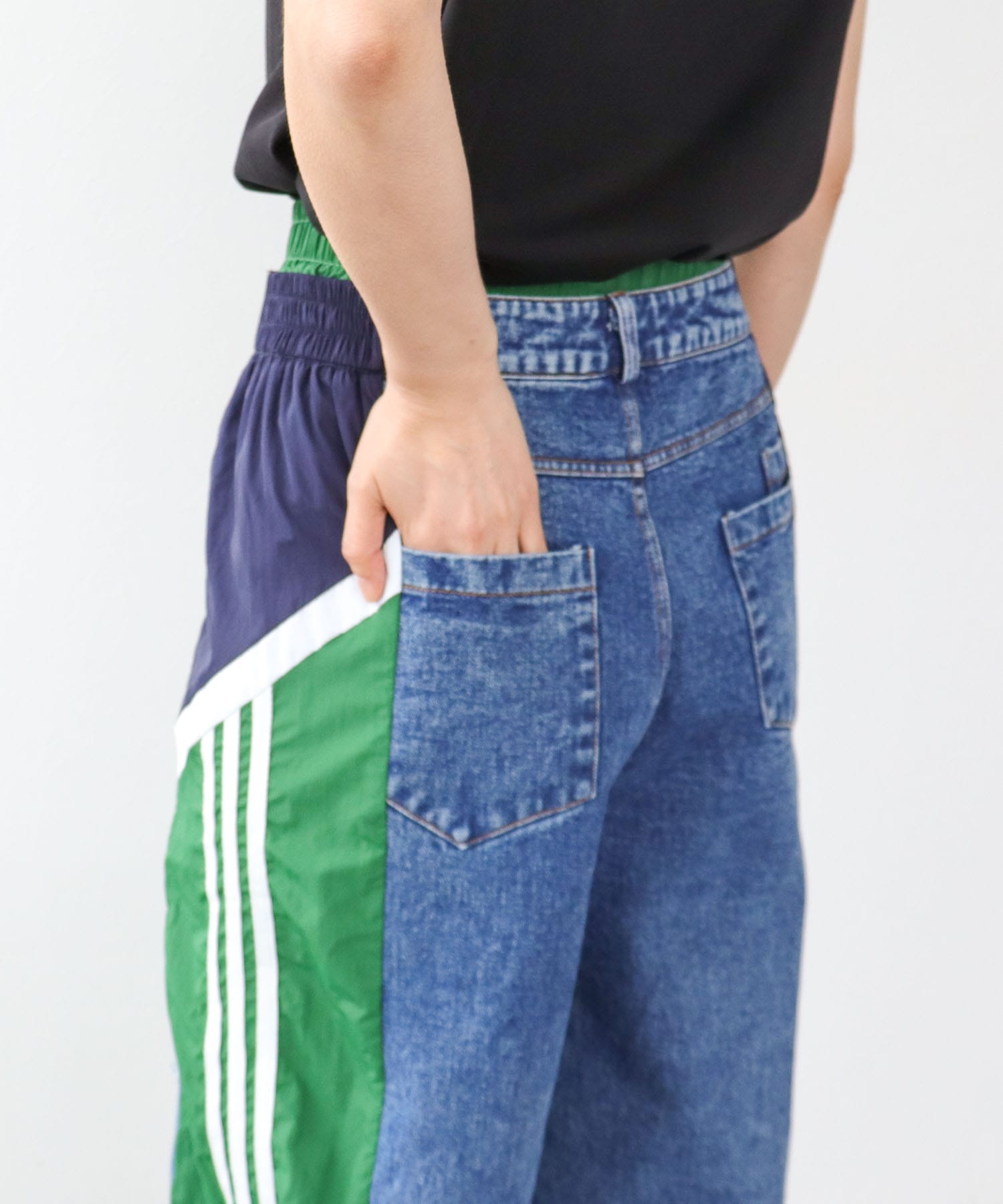 サイドスイッチデニムパンツ