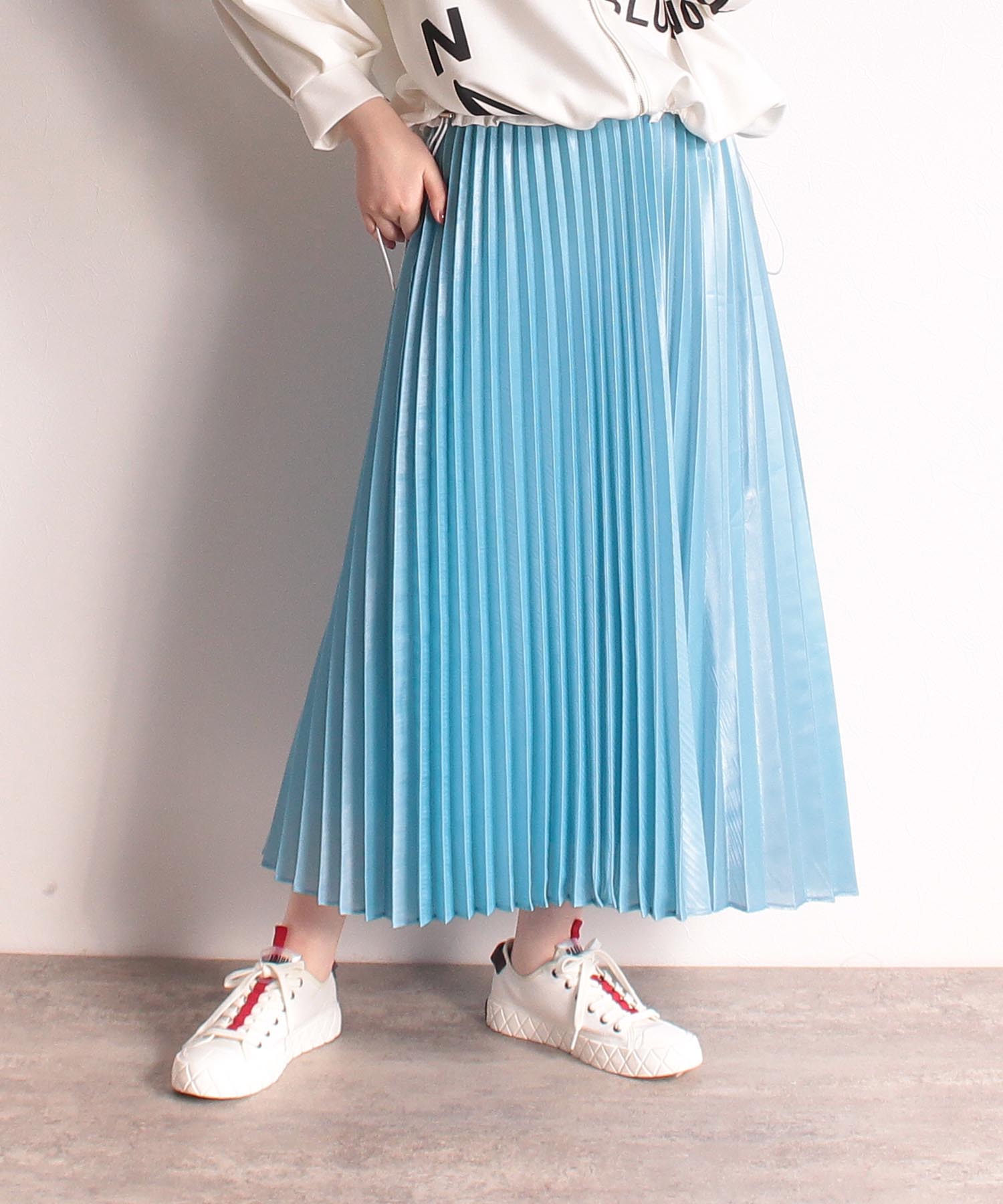 メタリックプリーツスカート | &ON JIONE STORE | ジオン商事 公式 メタリックプリーツスカート | &ON JIONE STORE | ジオン商事 公式