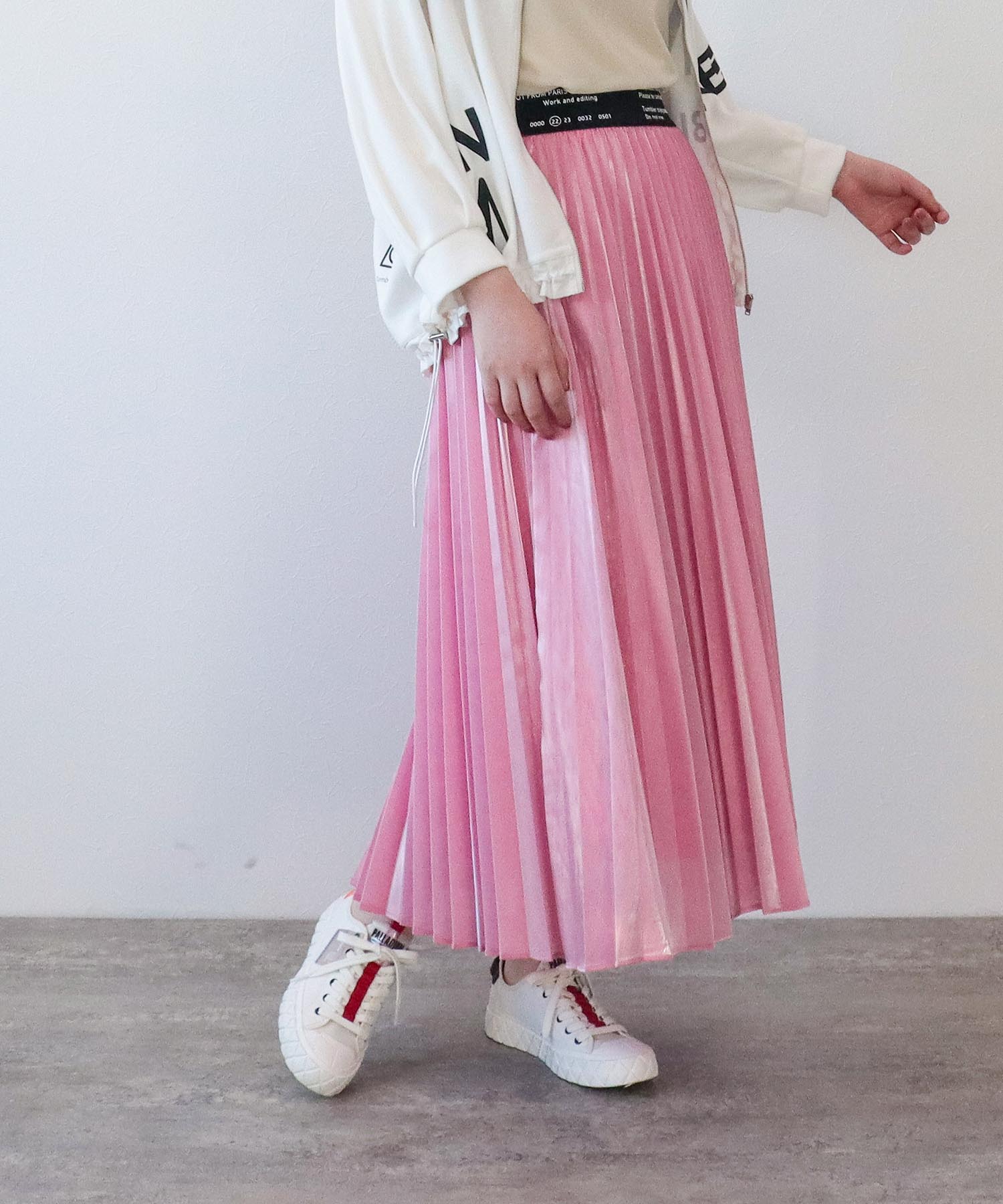 メタリックプリーツスカート | &ON JIONE STORE | ジオン商事 公式 メタリックプリーツスカート | &ON JIONE STORE | ジオン商事 公式