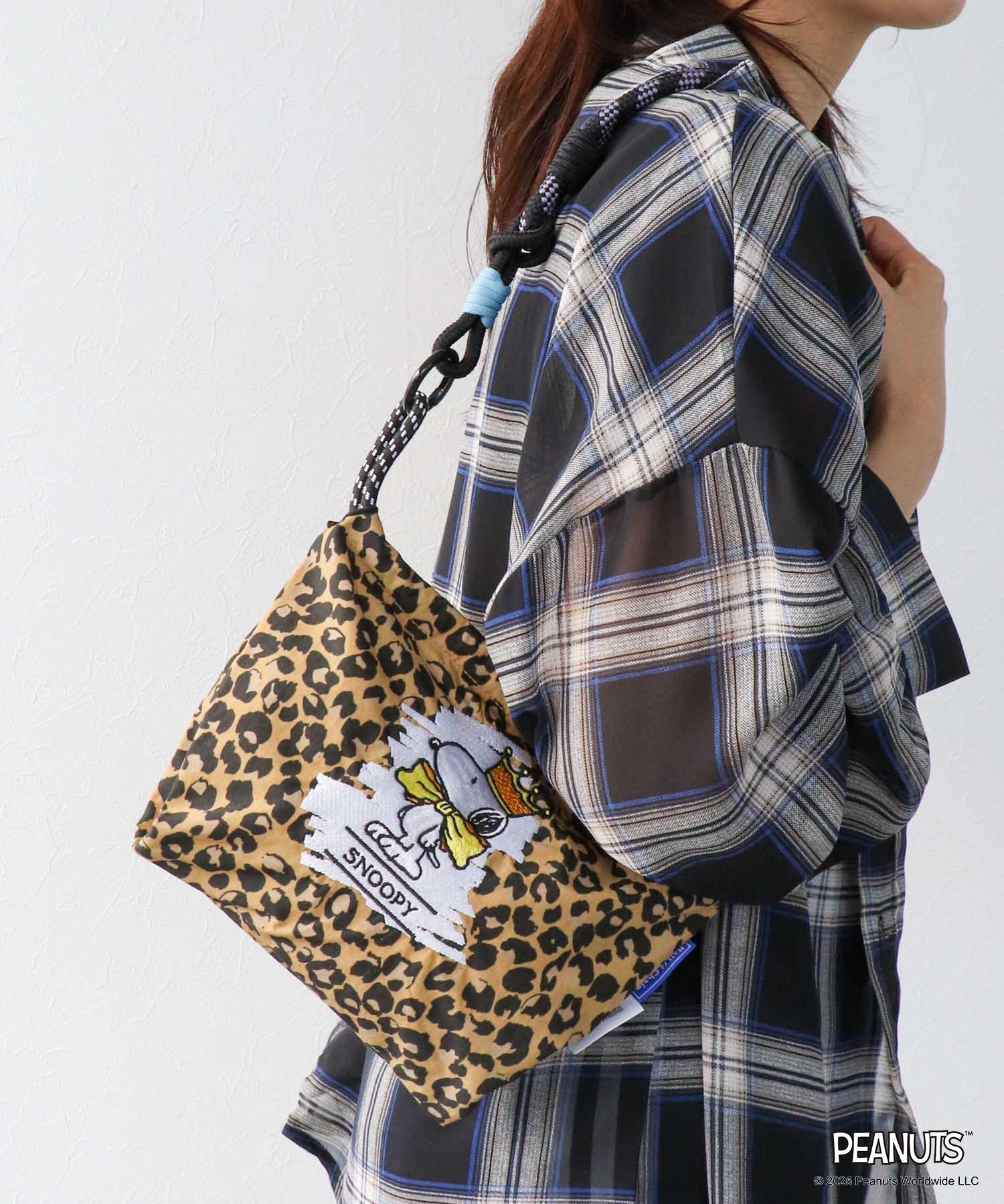 ＜一部店舗・WEBにて販売＞【Ball&Chain×PEANUTS】SNOOPY CROWN POACH