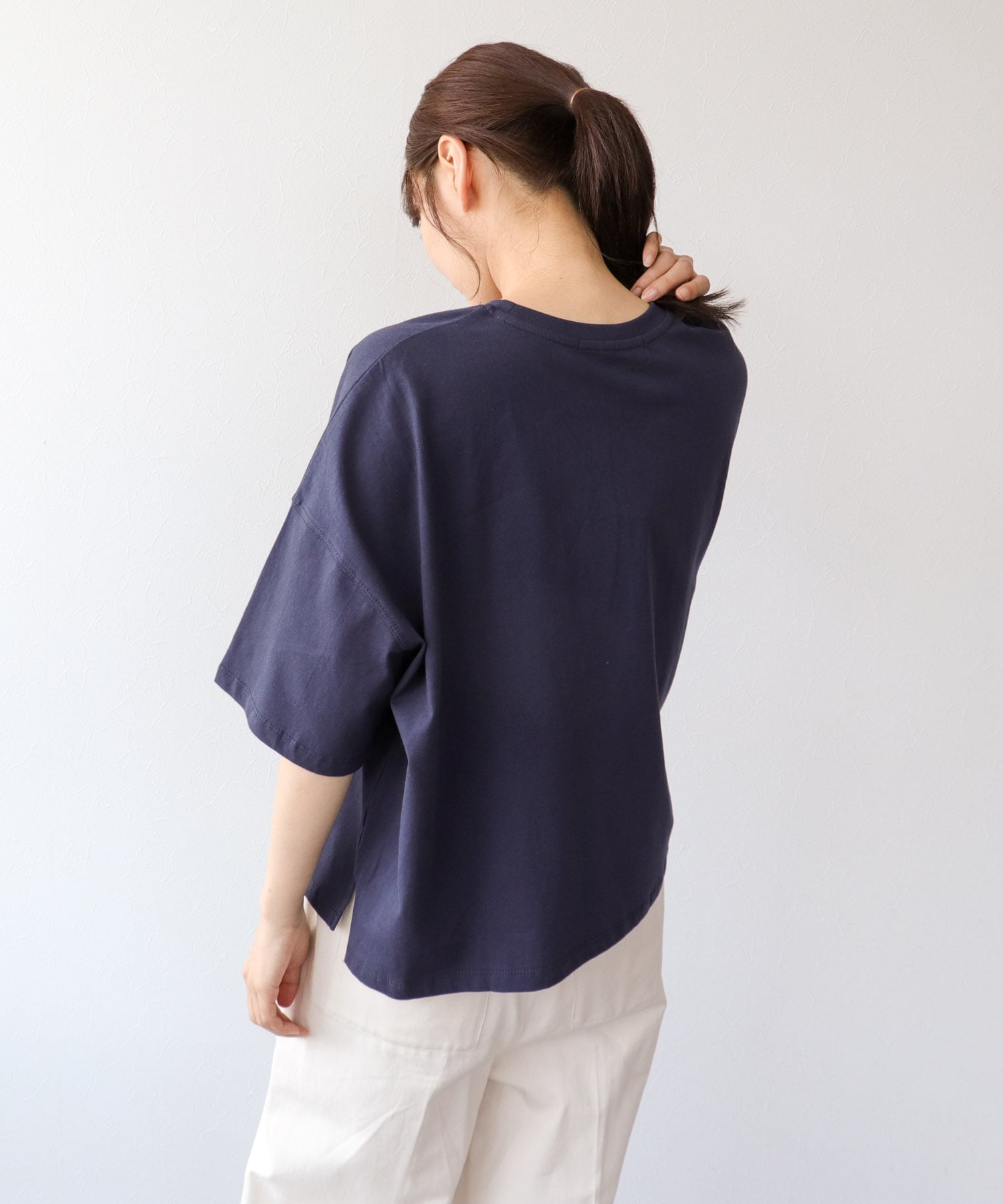 ワイドシルエット箔ロゴTシャツ