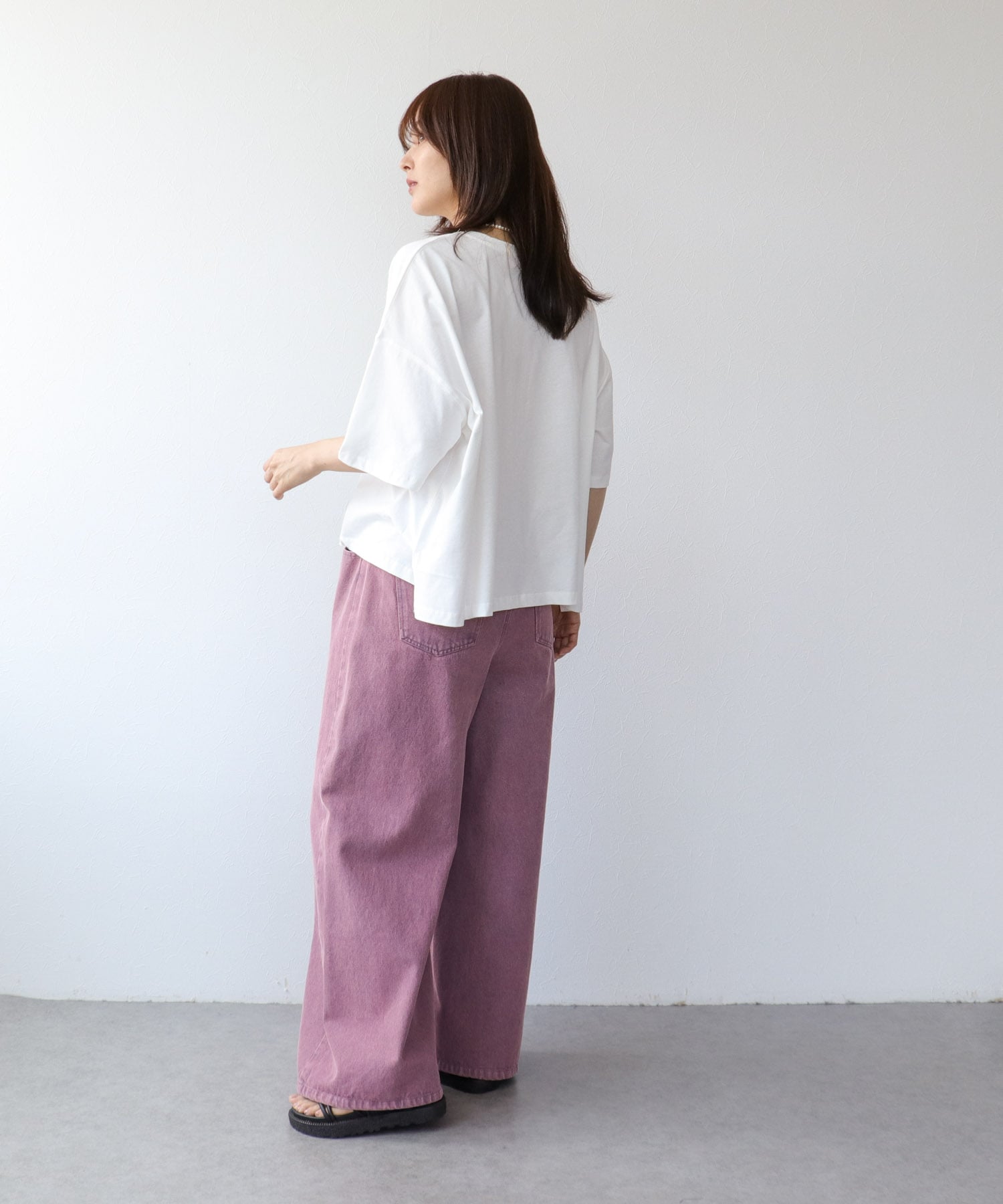 ワイドシルエット箔ロゴTシャツ