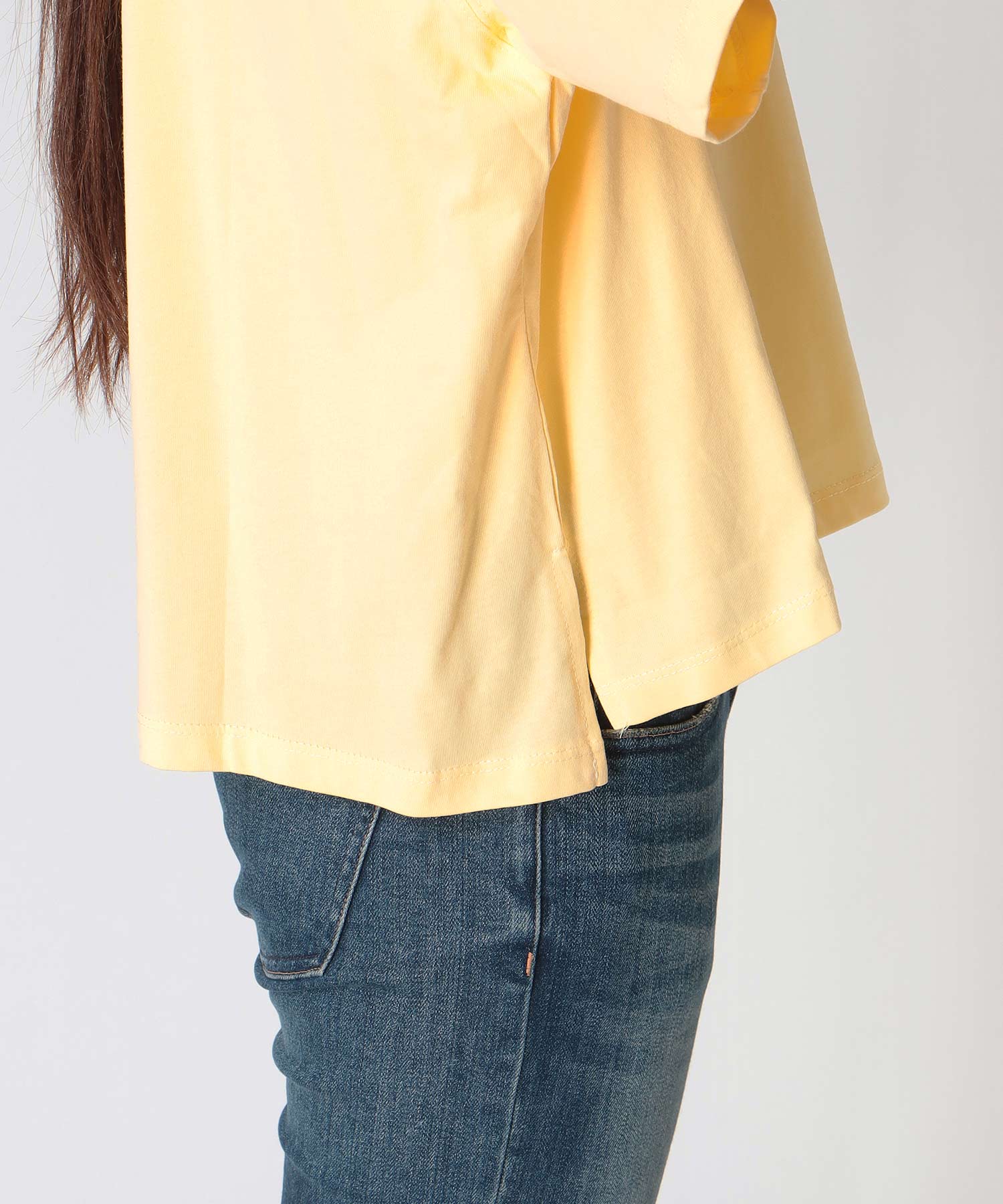 ワイドシルエット箔ロゴTシャツ