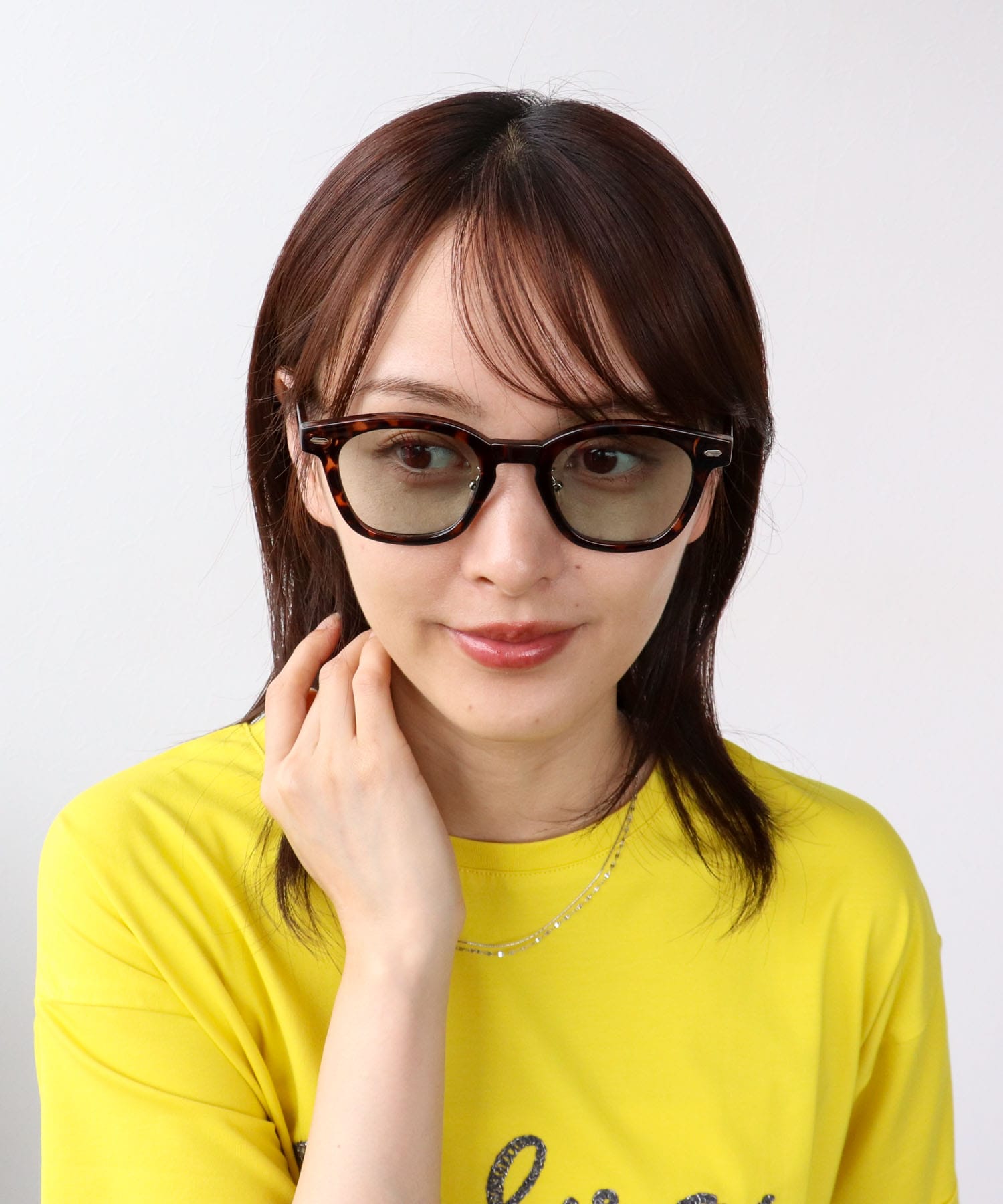 ＜一部店舗・WEB限定＞スクエア型サングラス