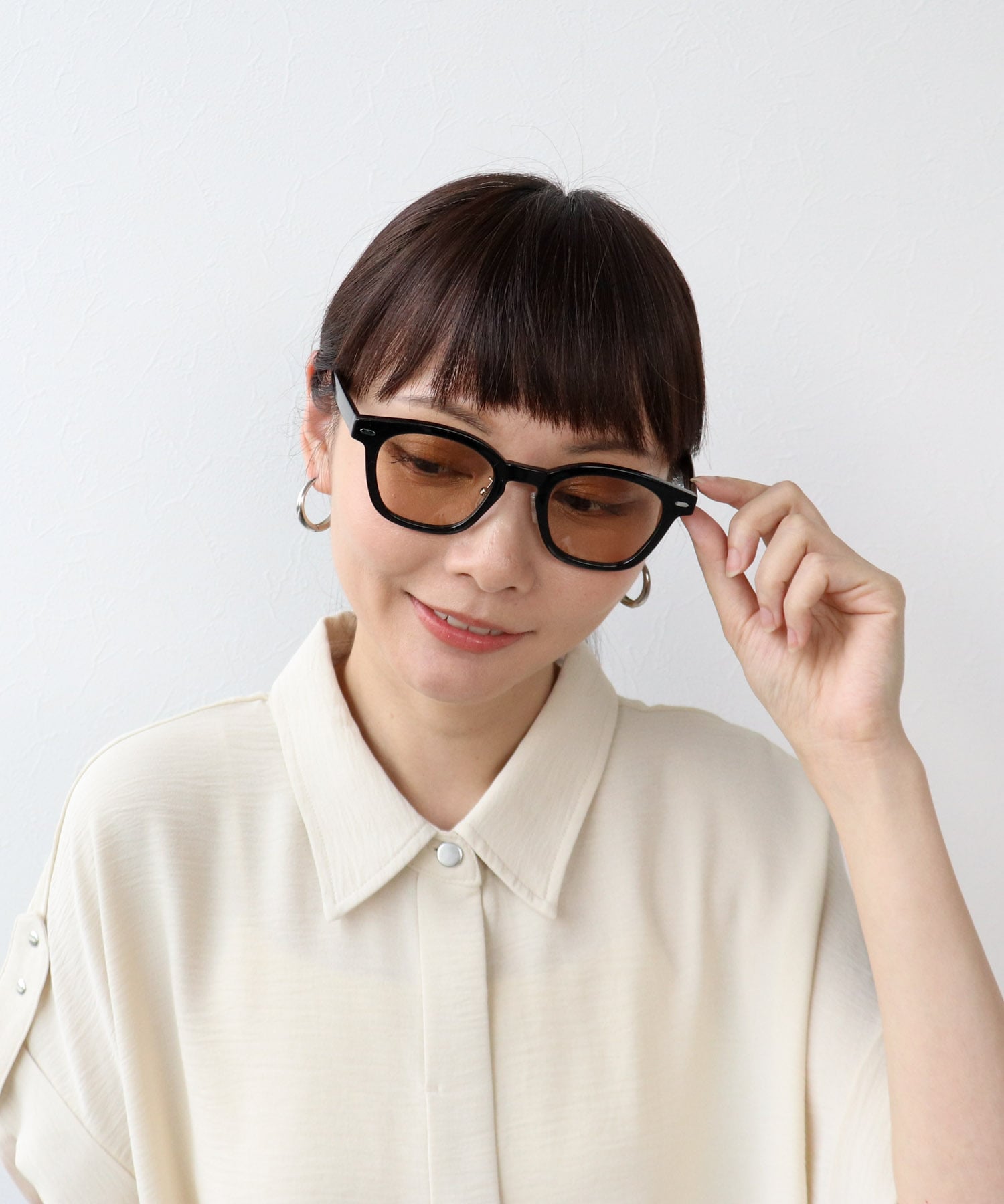 ＜一部店舗・WEB限定＞スクエア型サングラス