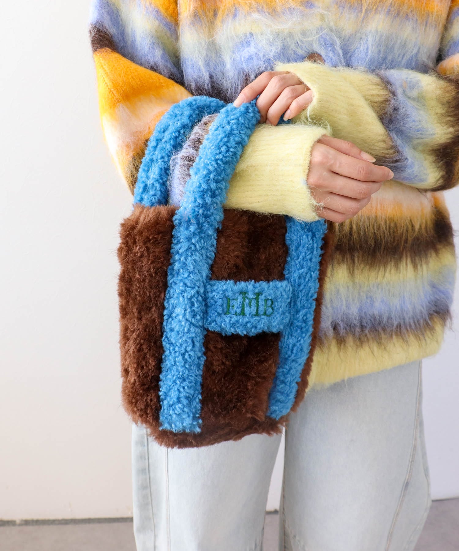 COLORフェイクファーミニBAG