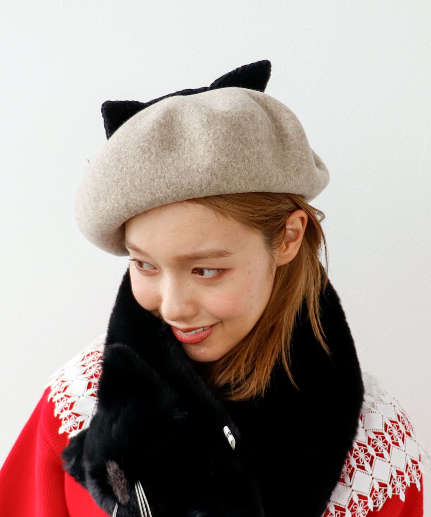 ＜一部店舗・WEB限定＞シロとクロのNECOベレー