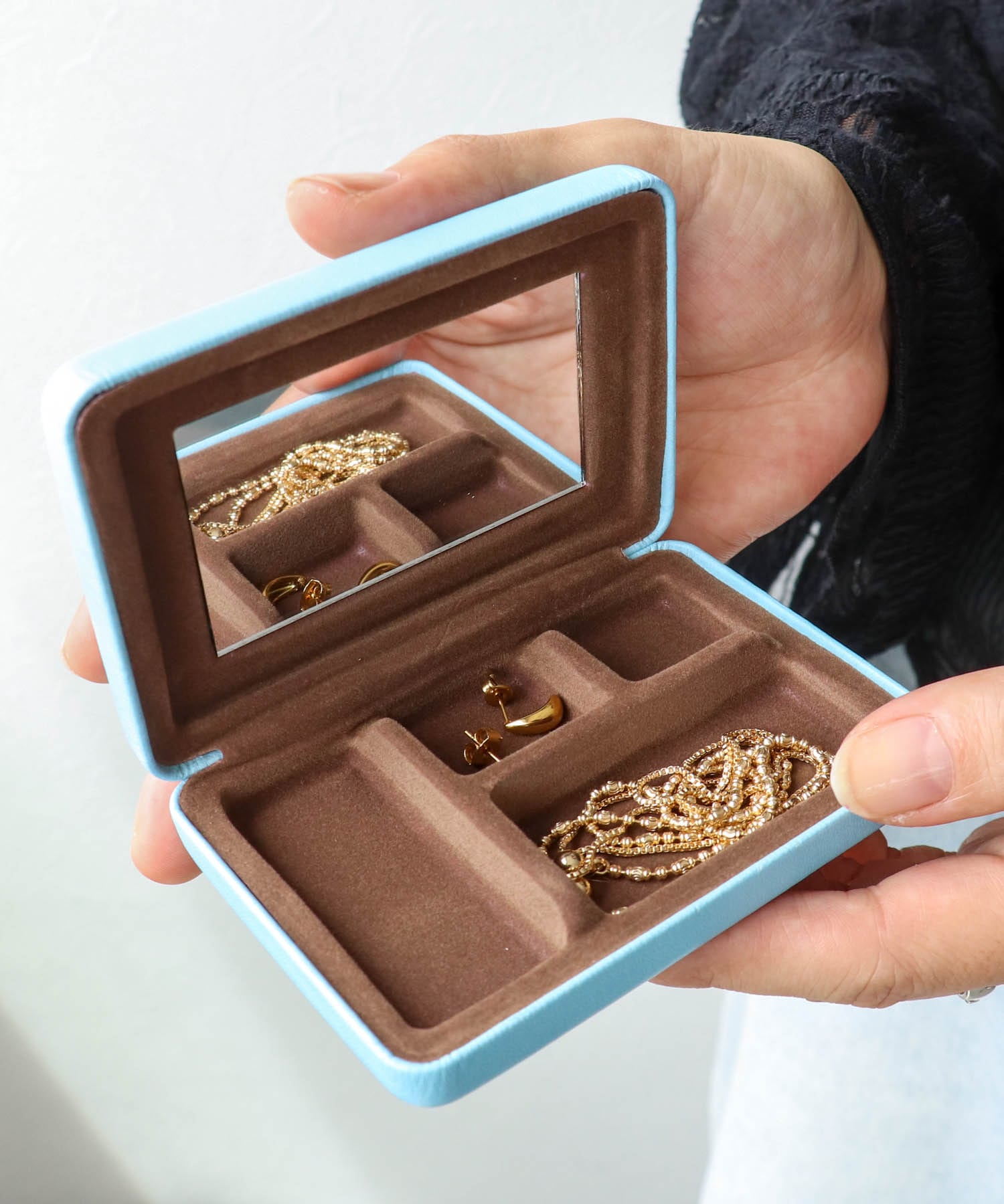 【JOliJOli】キャリング刺繍コンパクトミラーケース