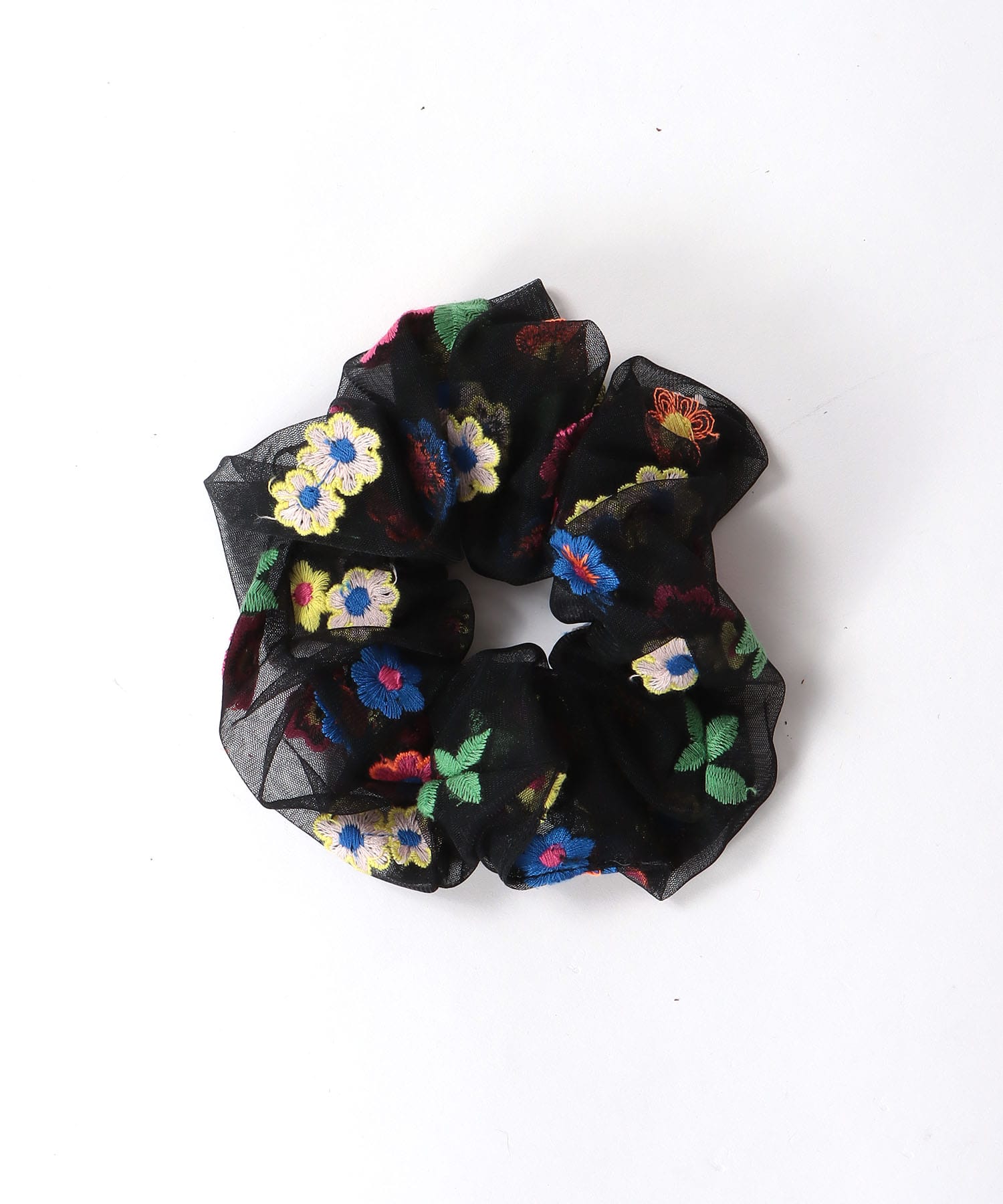 フラワー刺繍シュシュ