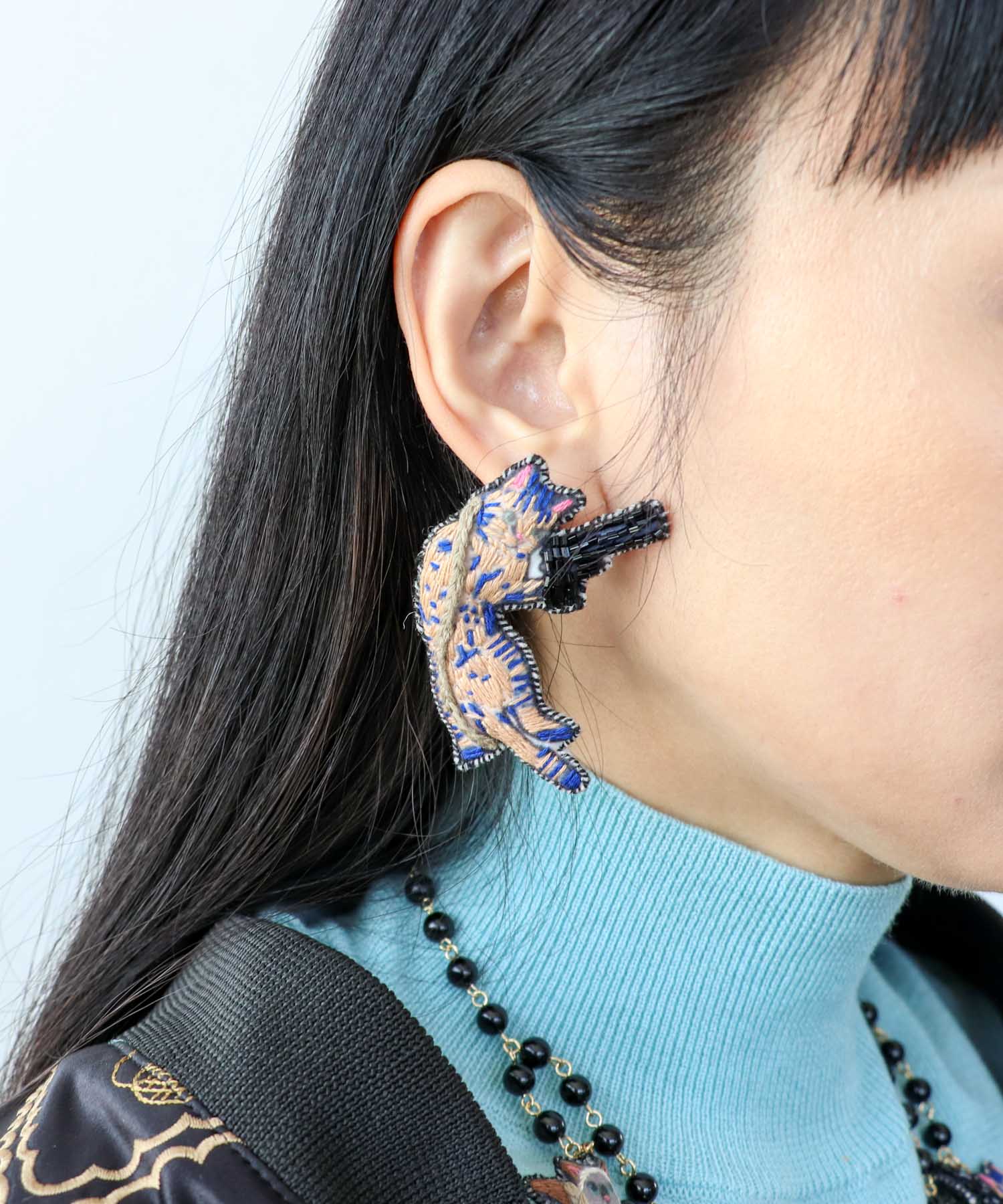 ＜一部店舗・WEB限定＞【tamaoworld×Three Four Time】 Cat Earring pin