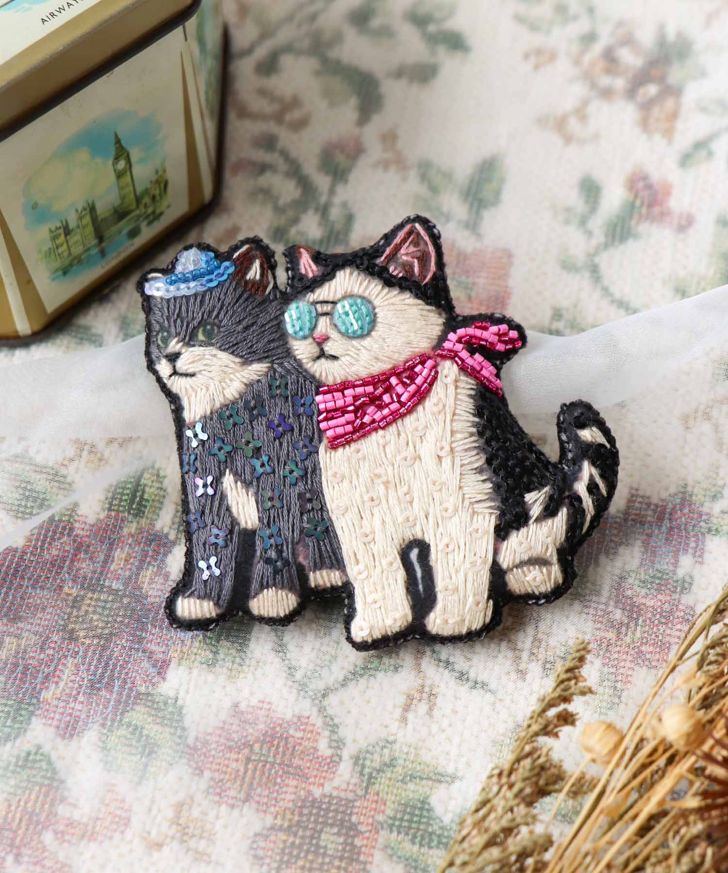 ＜一部店舗・WEB限定＞【tamaoworld×Three Four Time】Dusty Meow Charm brooch