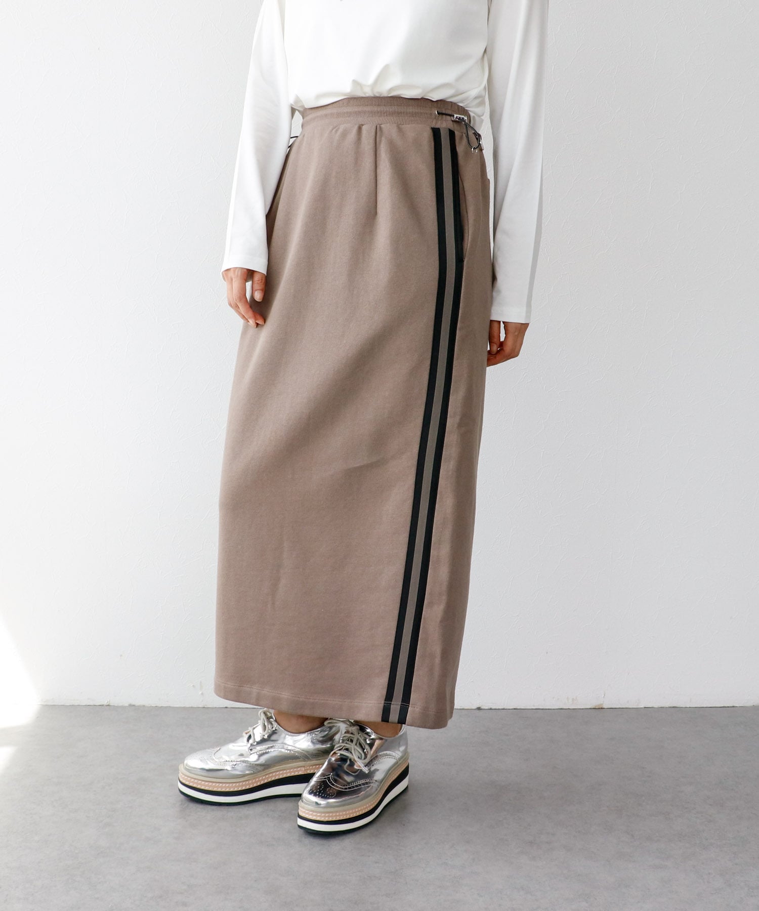 タフコットン裏毛サイドラインスカート