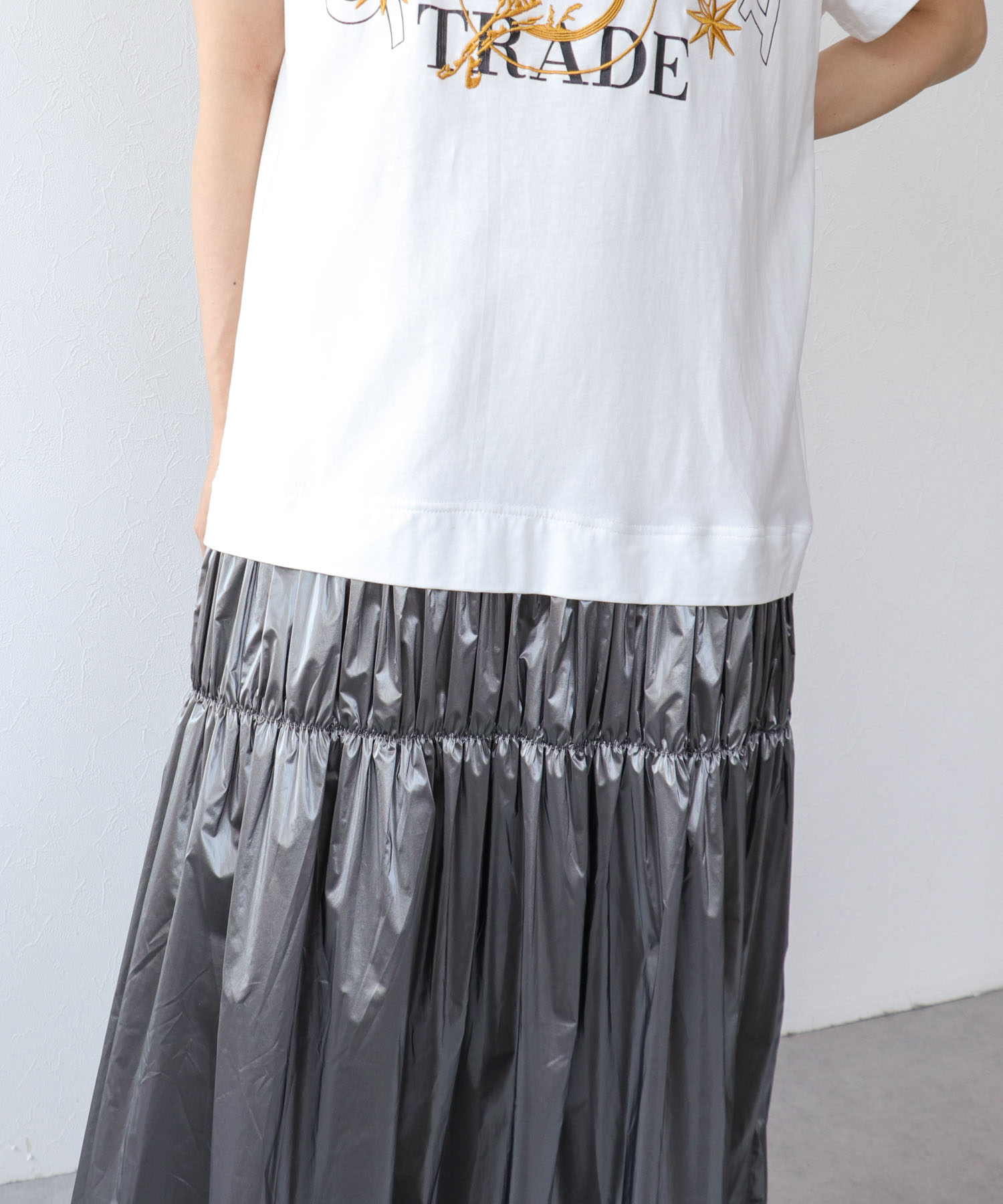 ウマ刺繍カレッジプリントTシャツワンピース