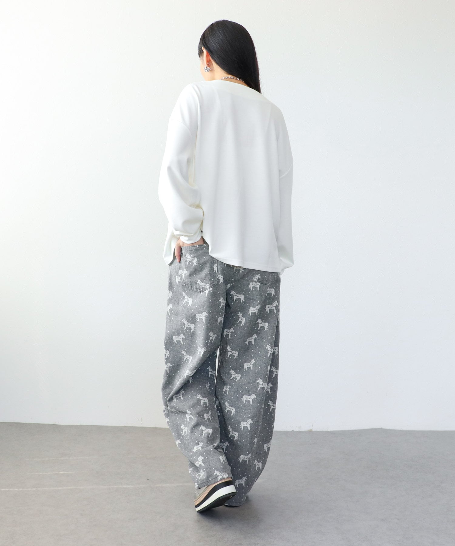 ホース柄ジャガードデニムパンツ
