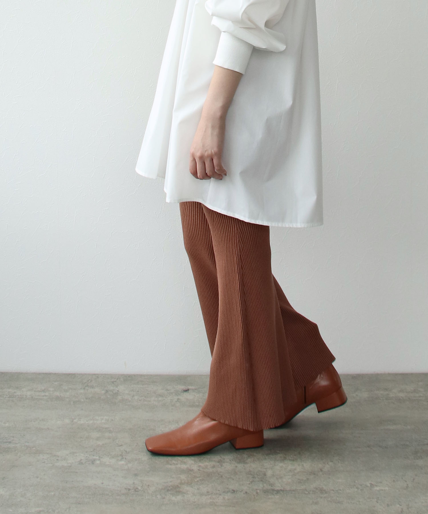 ＜VENIT＞STRETCH RIB PANTS