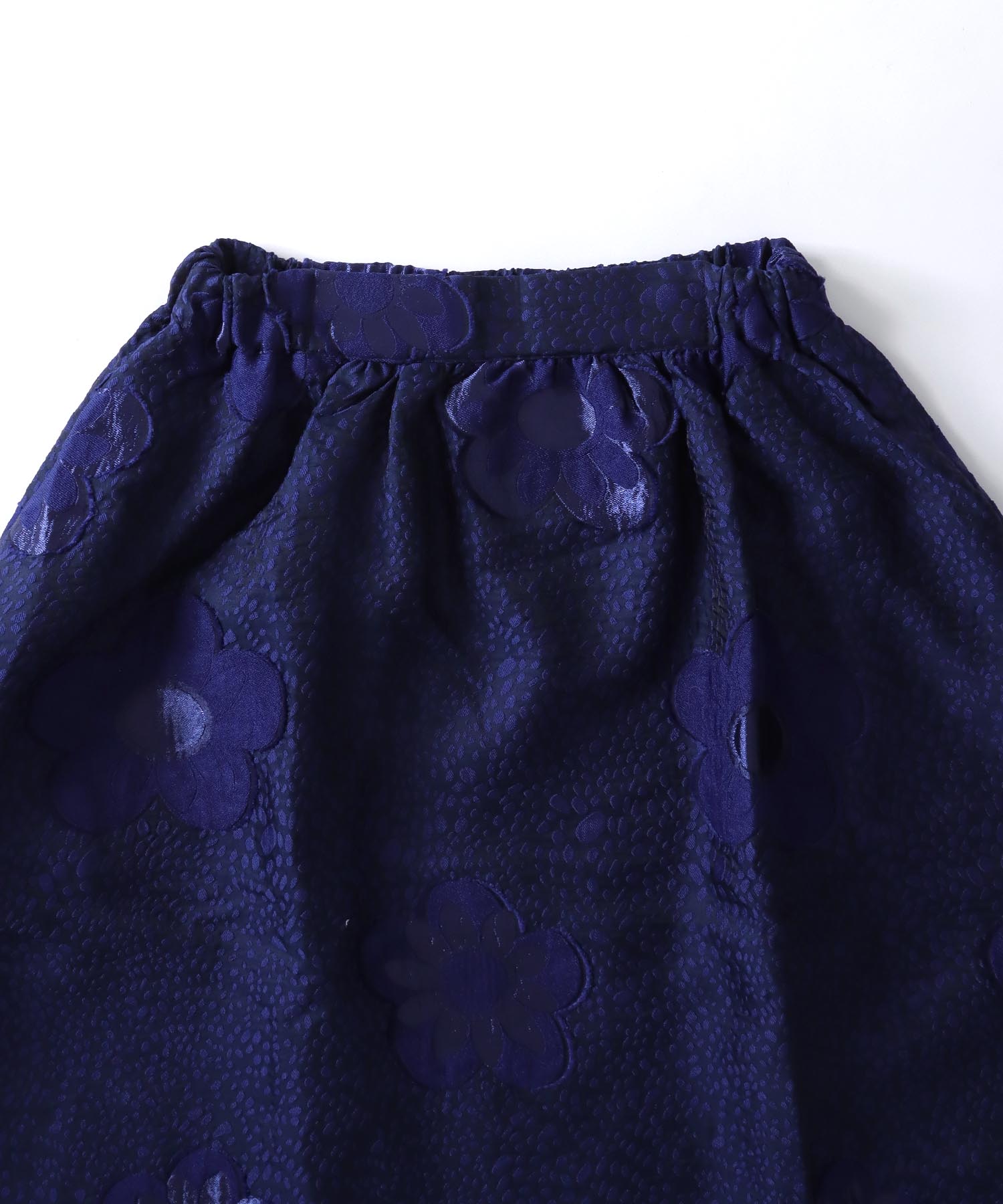 ＜BAUM UND PFERDGARTEN＞SIRELLA