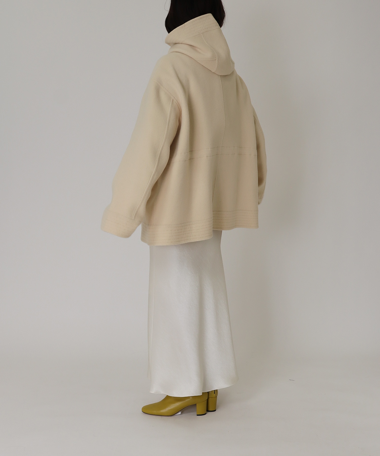 RAWTUS＞HOODED A-LINE CROPPED COAT | AND ON JIONE STORE