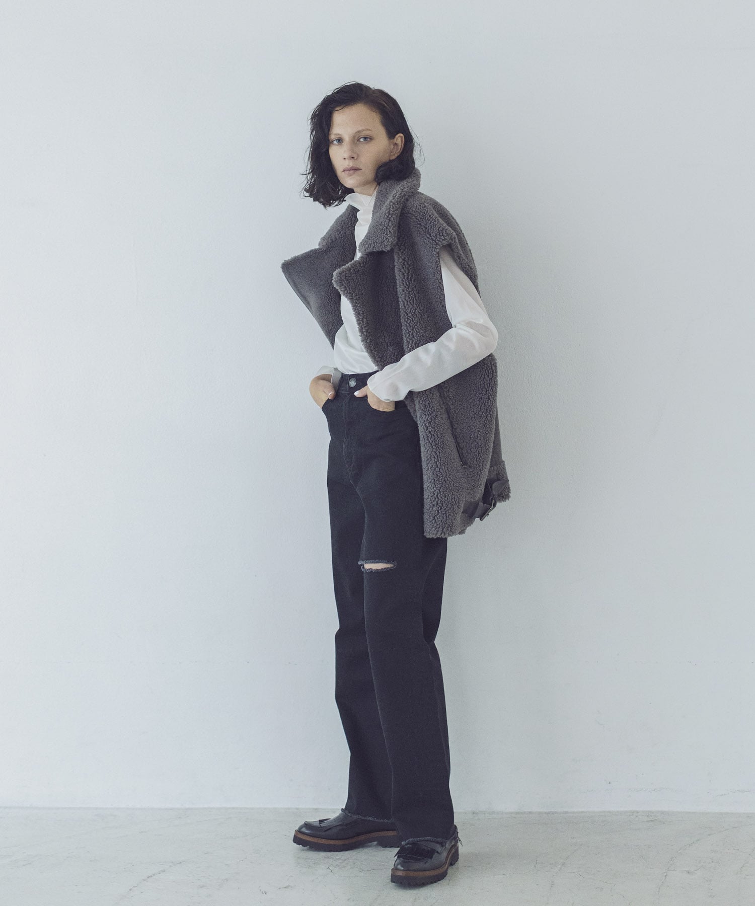 VENIT＞wool boa vest | AND ON JIONE STORE（アンドオン）ジオン商事