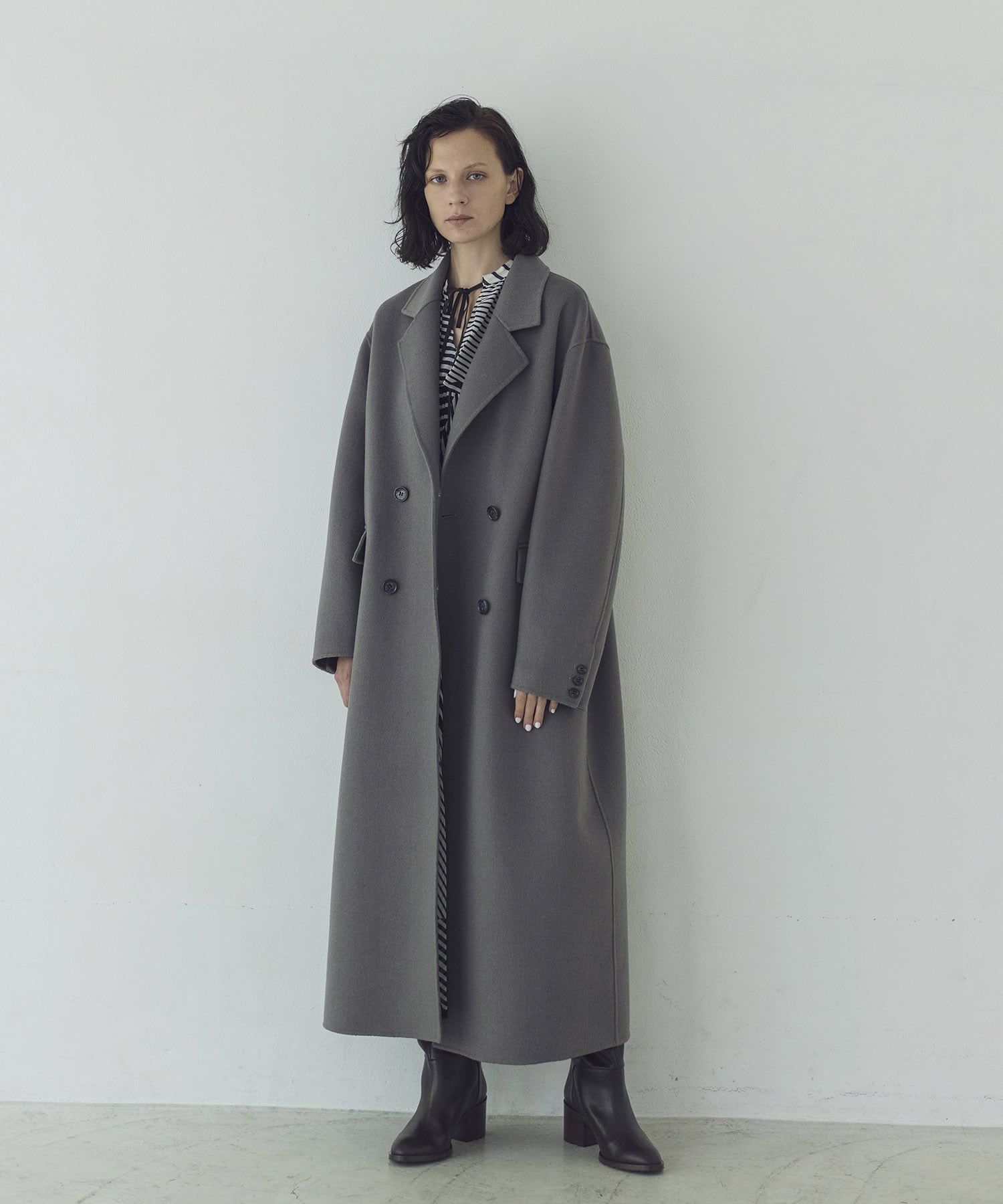 VENIT＞rever double chester coat | AND ON JIONE STORE（アンドオン