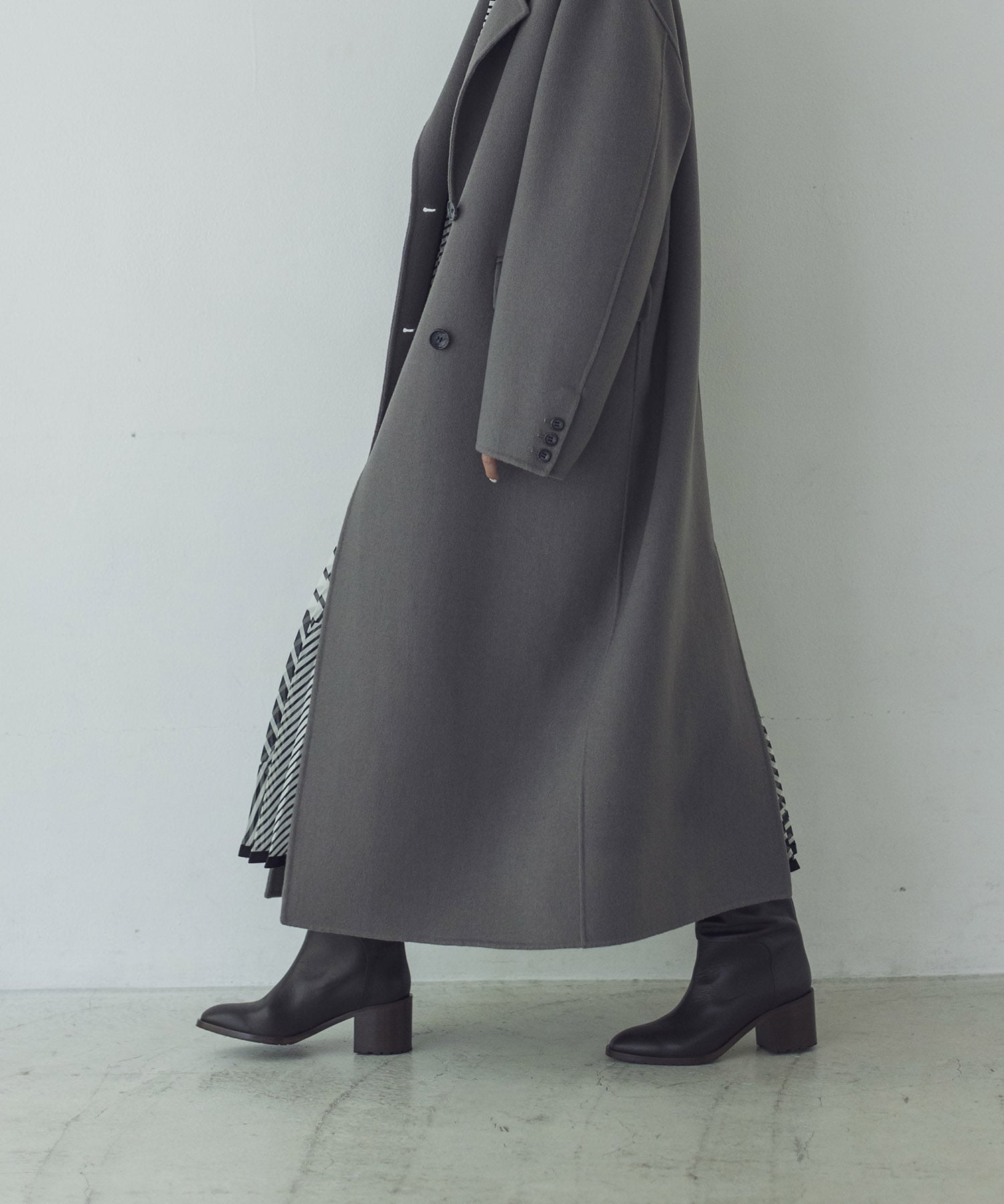 VENIT＞rever double chester coat | AND ON JIONE STORE（アンドオン