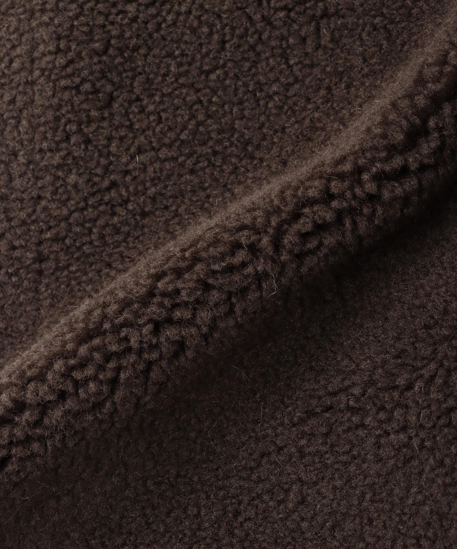 ＜VENIT ＞wool polyester boa gilet