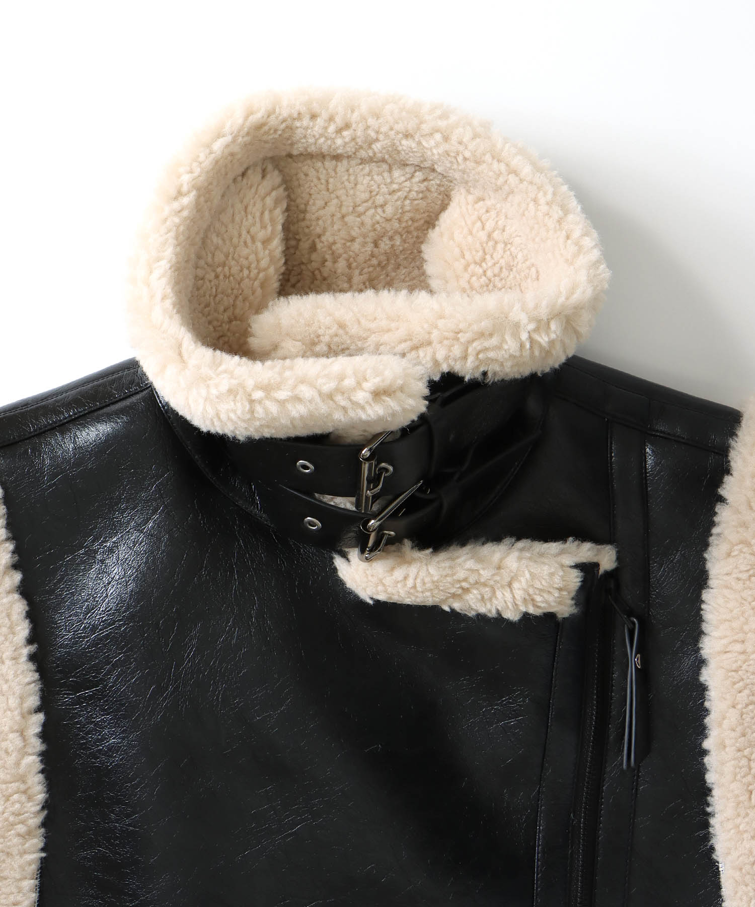 ＜VENIT ＞eco mouton vest