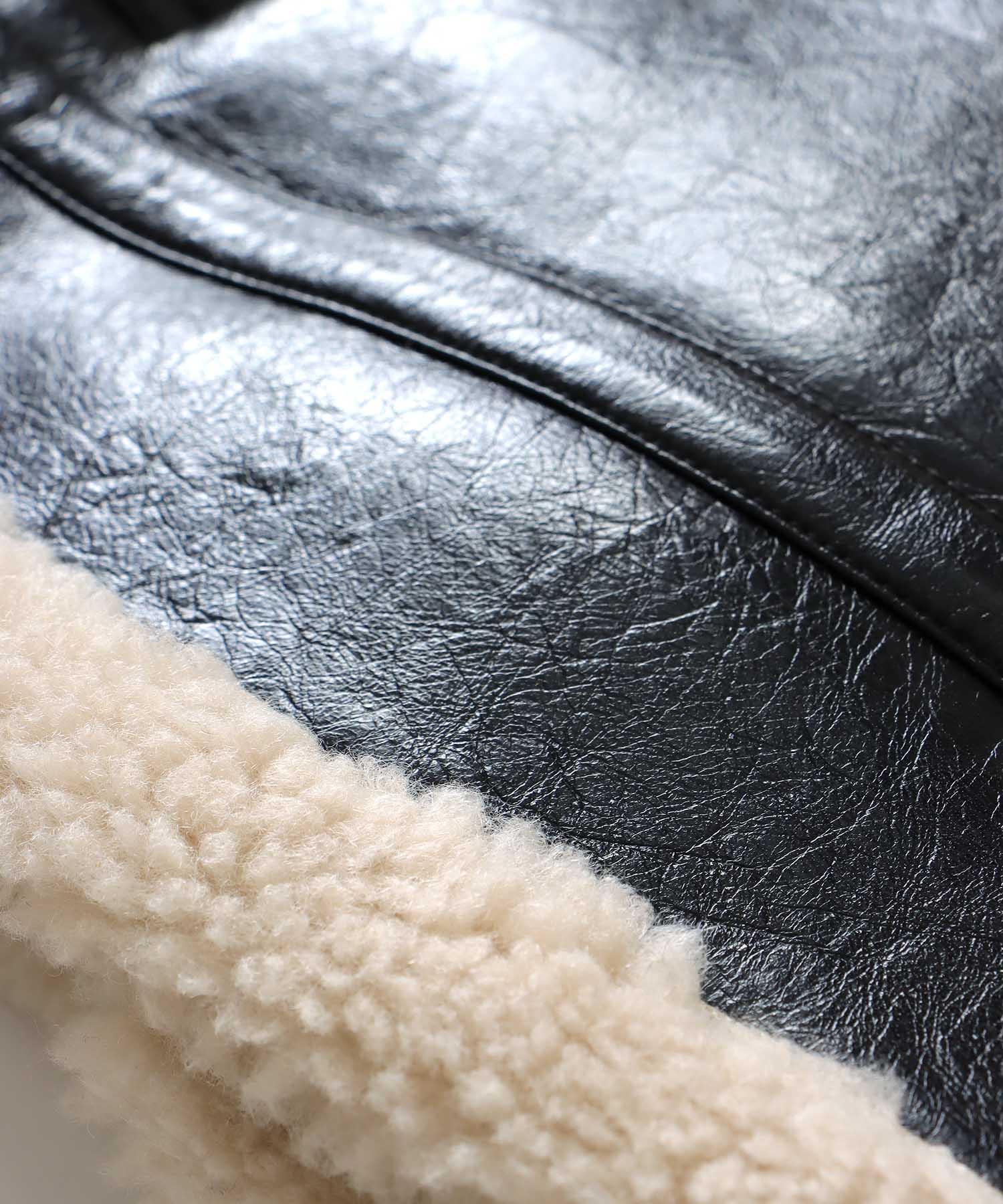 ＜VENIT ＞eco mouton vest