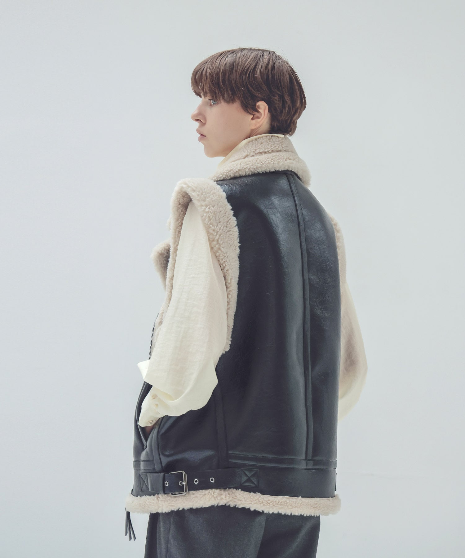 ＜VENIT ＞eco mouton vest