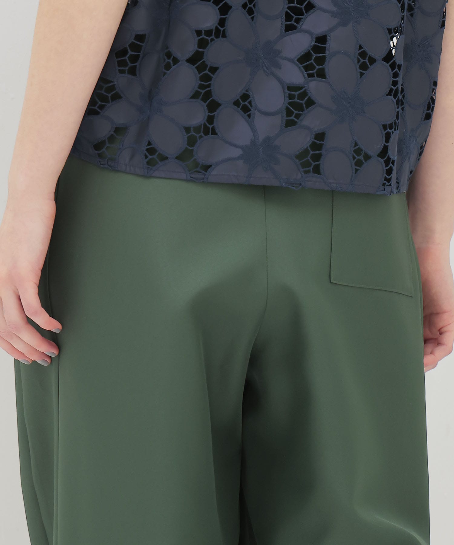 ＜THREE DOTS TURQUOISE× DRESSLAVE＞150D POLYEESTER LINE CURVE PANTS