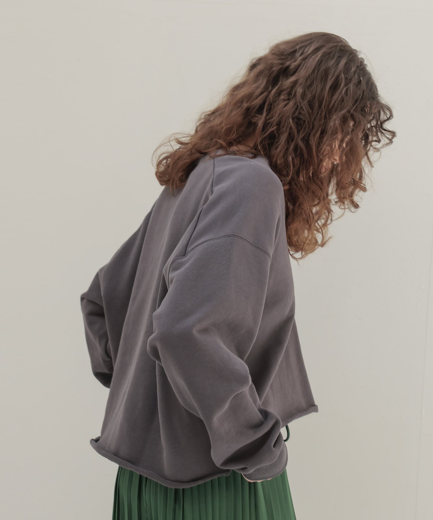 ＜Sugar Rose＞cut off vneck sweat pull