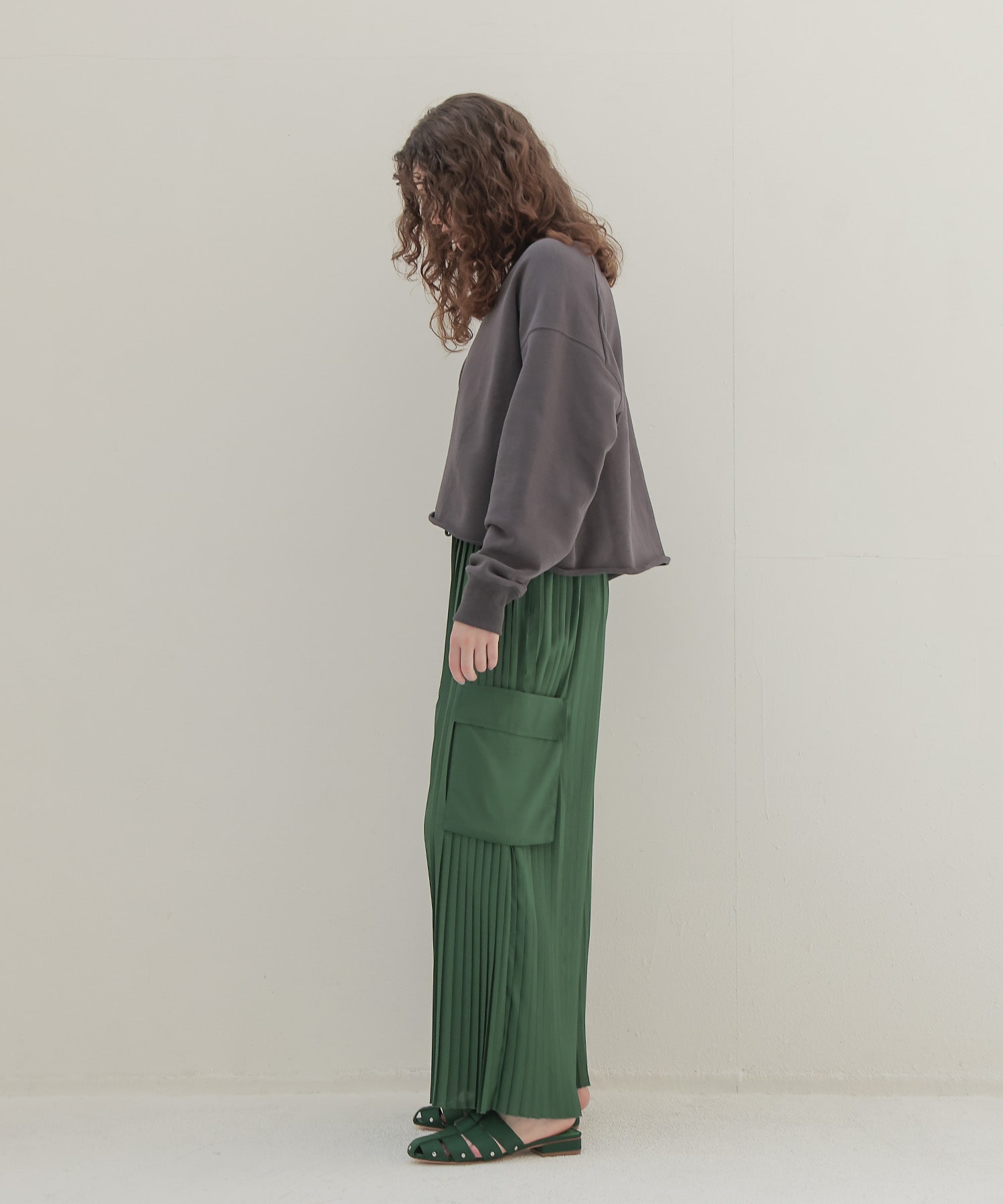 ＜Sugar Rose＞cut off vneck sweat pull