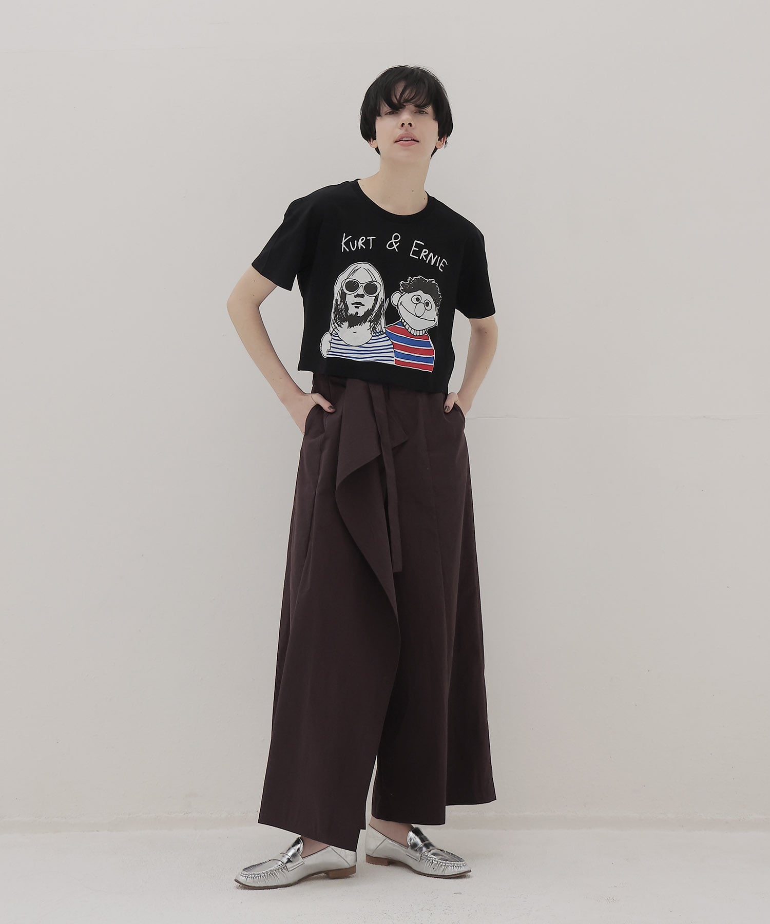 ＜BLACK SCORE＞KURT EMIE midriff tee