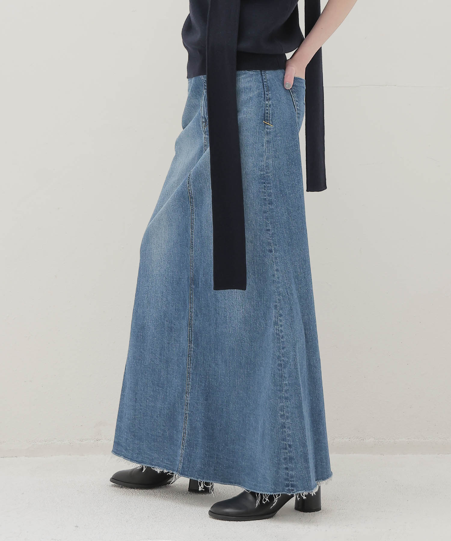 ＜YANUK＞Maxi Aline Skirt Blue