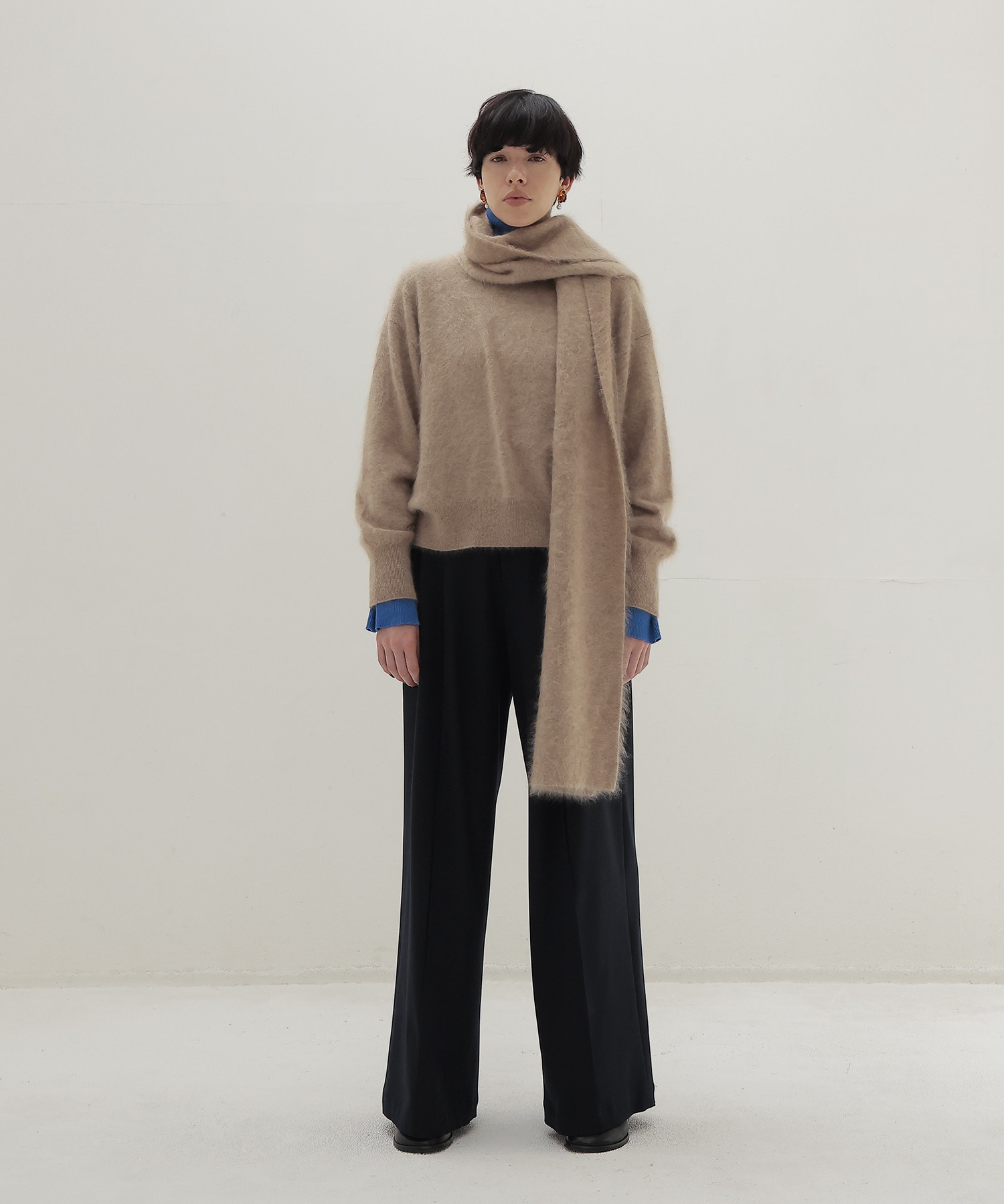 royal cashmere fluffy muffler