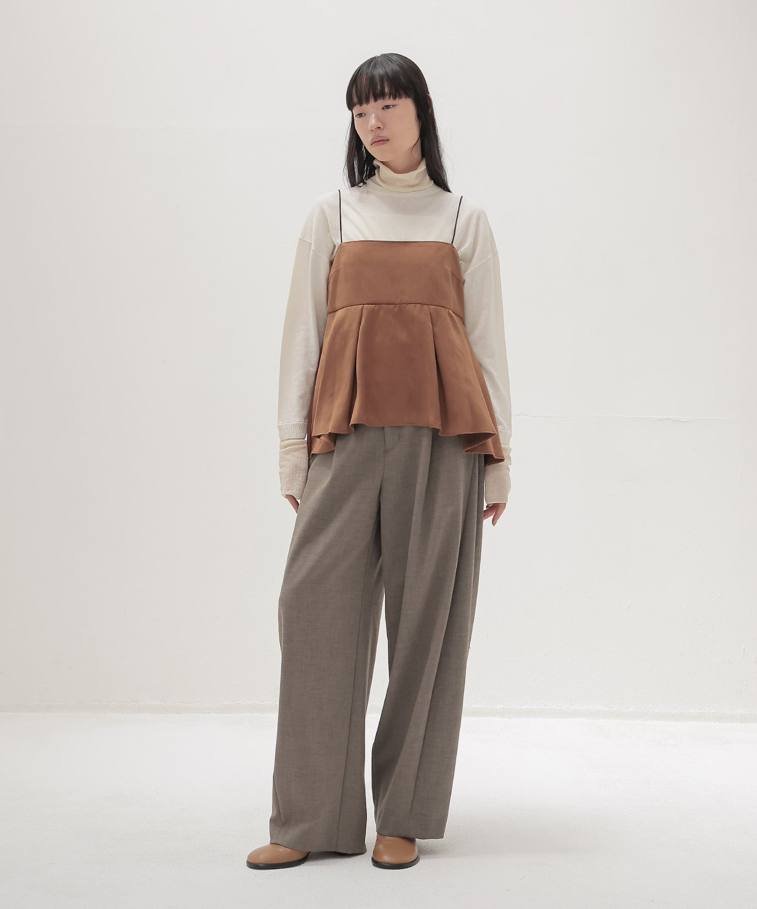 ＜B7＞suede peplum cami blouse
