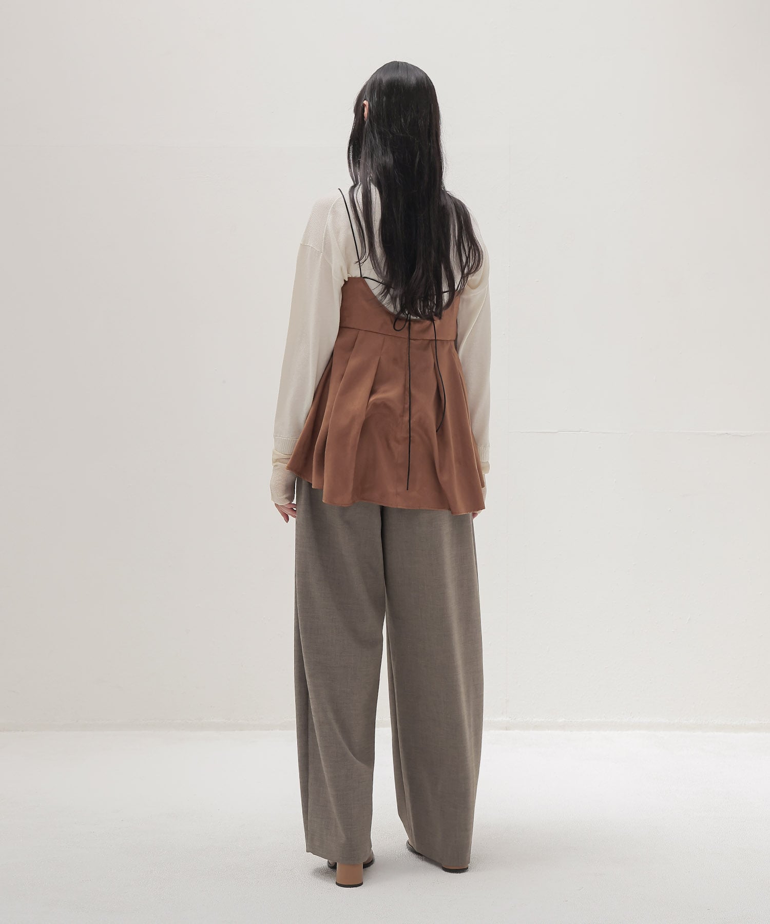 ＜B7＞suede peplum cami blouse