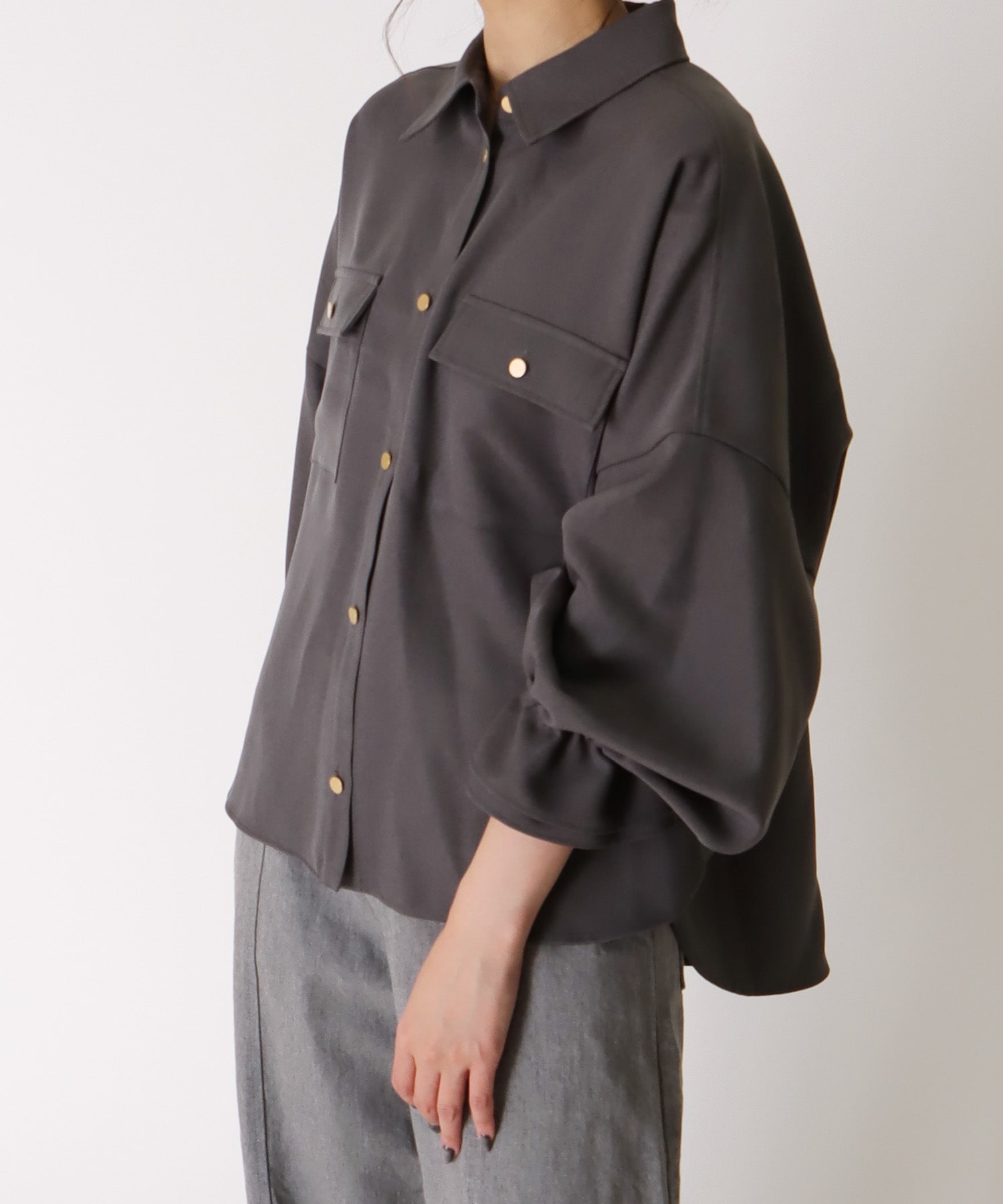 ＜B7＞powder twill gather blouse