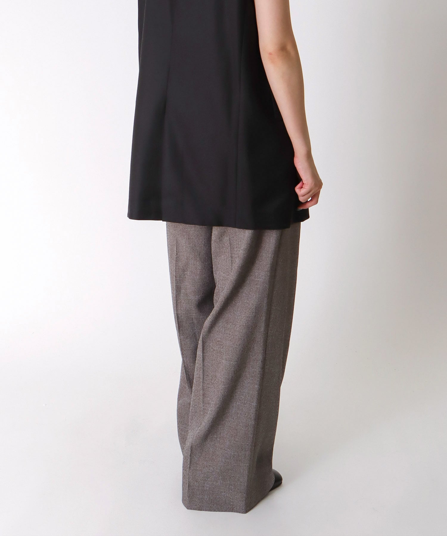 ＜B7＞shoulder wide pants